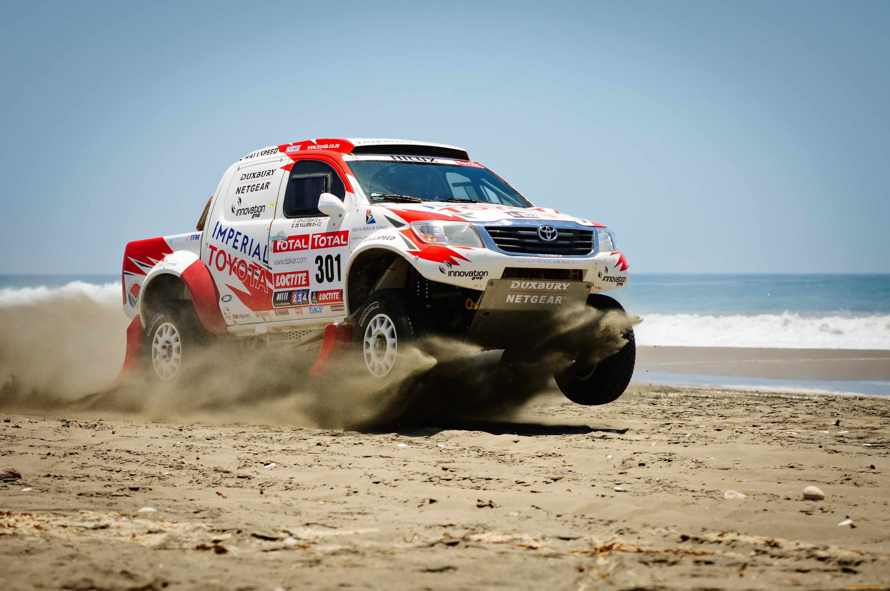 спорт, авторалли, море, песок, dakar, дакар, тойота, rally, hilux, toyota