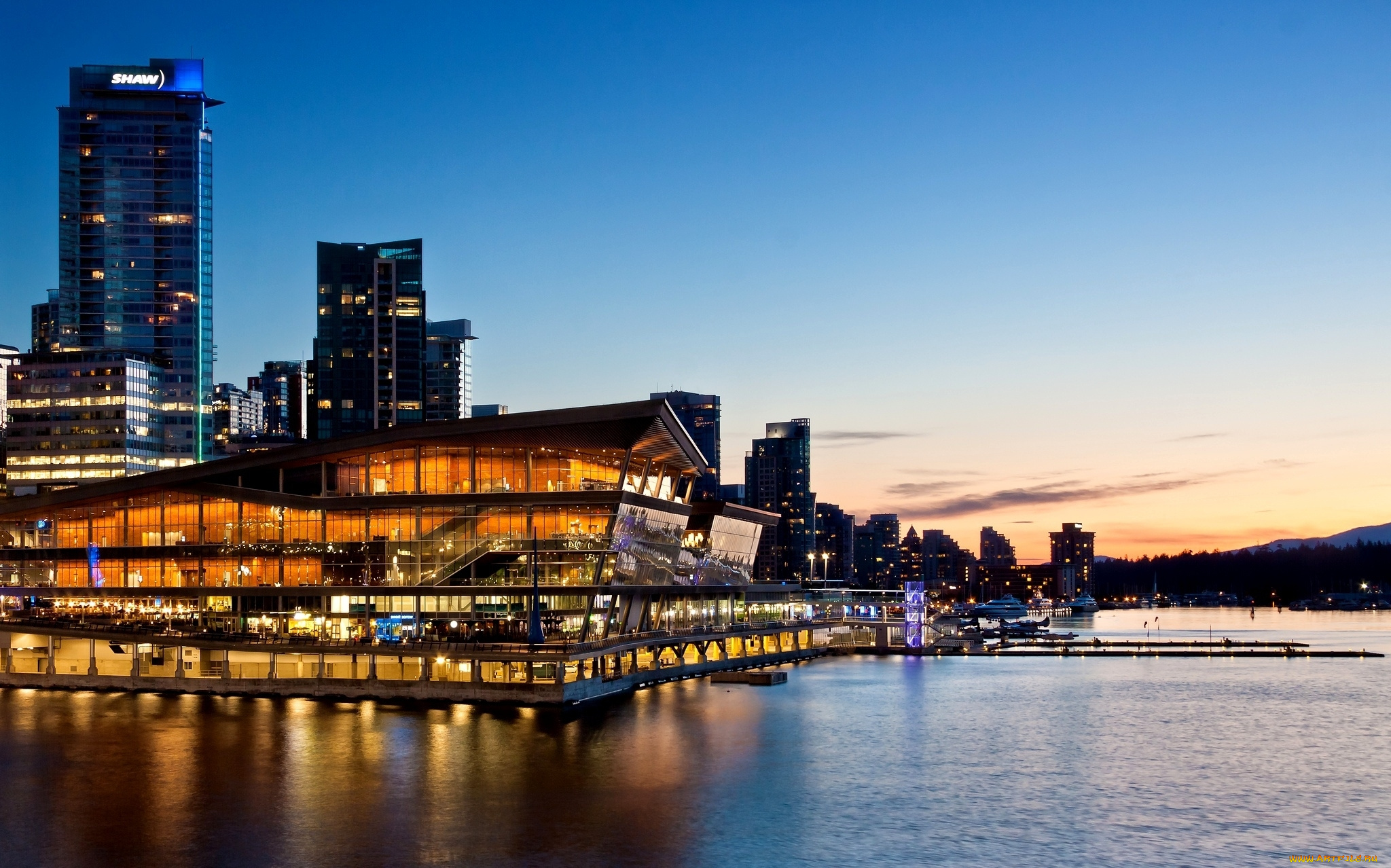 города, ванкувер, , канада, сумерки, вечер, высотки, небоскребы, конференц-центр, здания, ванкувер, залив, закат, огни