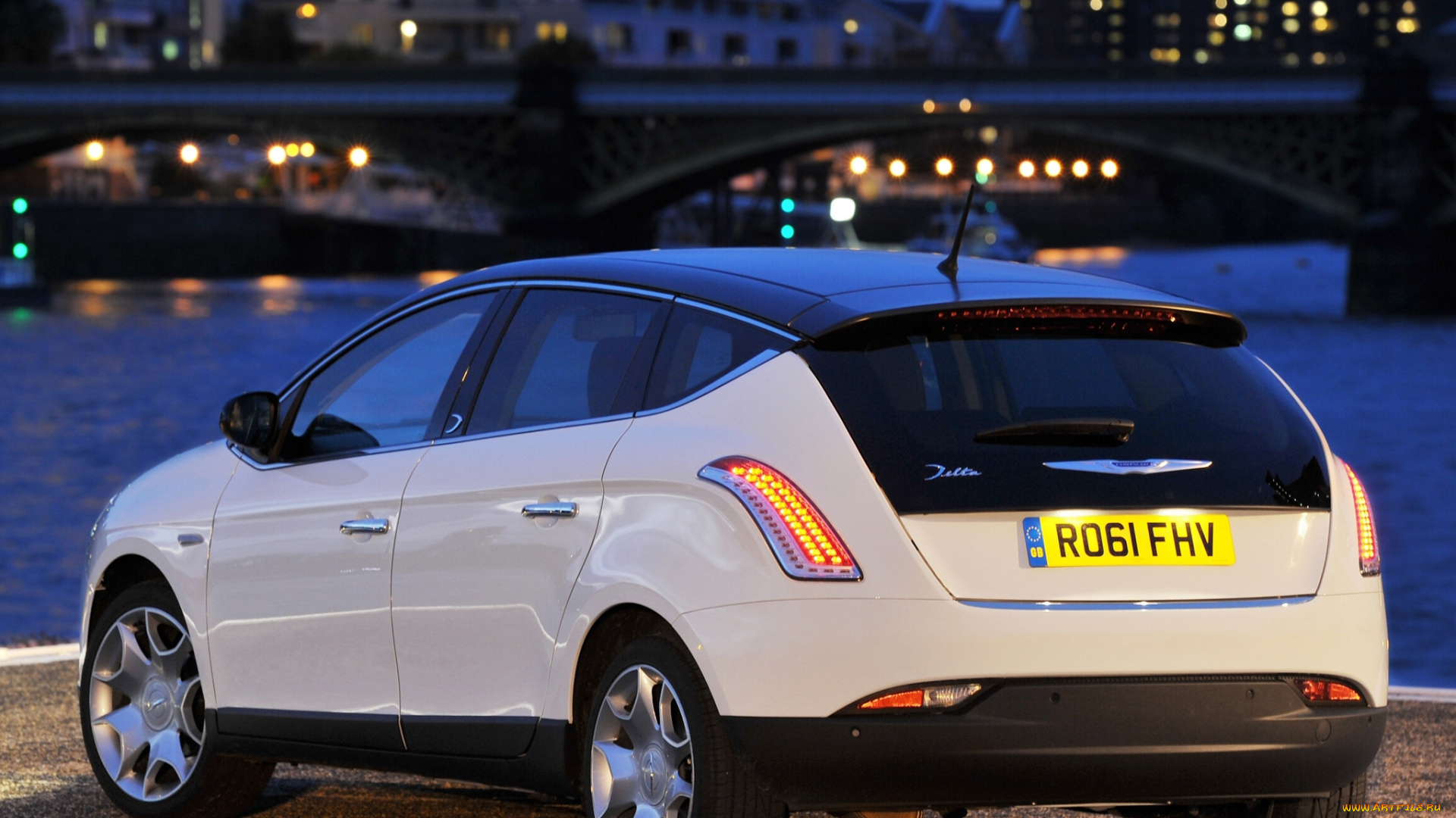 chrysler, delta, 2011, автомобили, chrysler, delta, 2011, белый