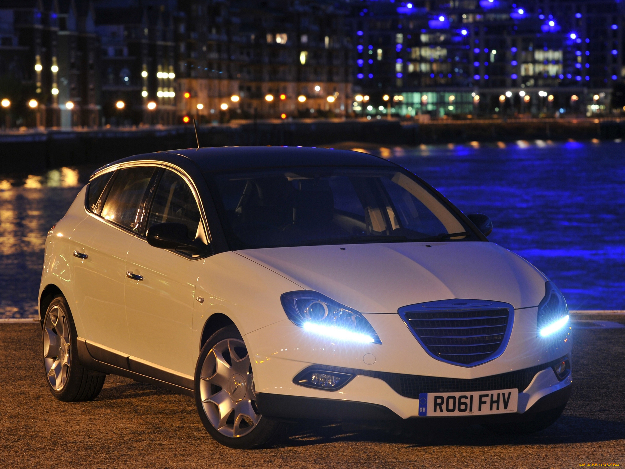 chrysler, delta, 2011, автомобили, chrysler, delta, 2011, белый