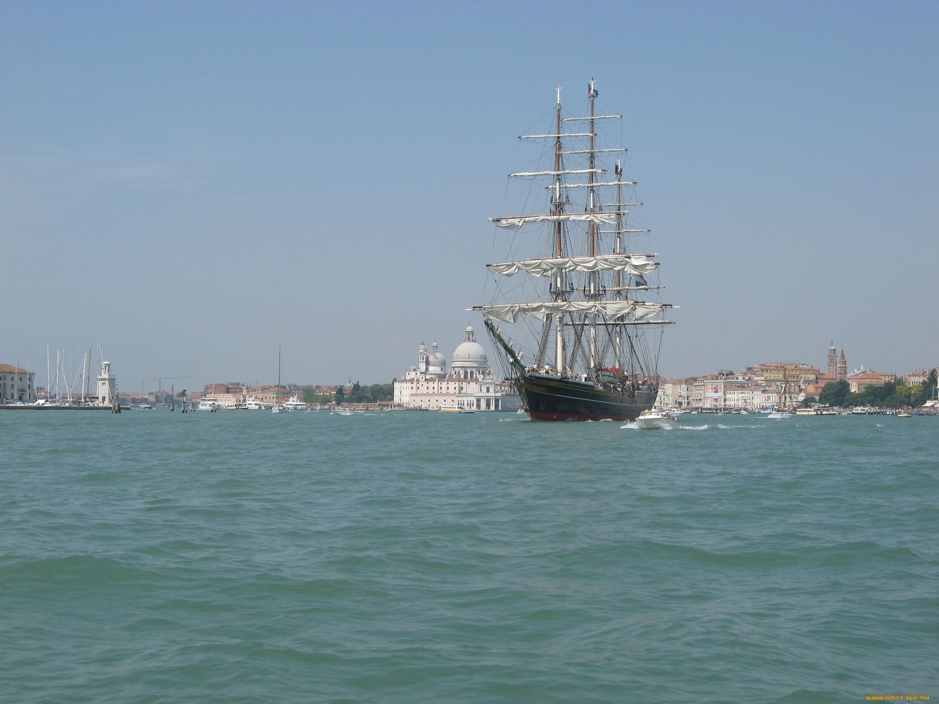корабли, парусники