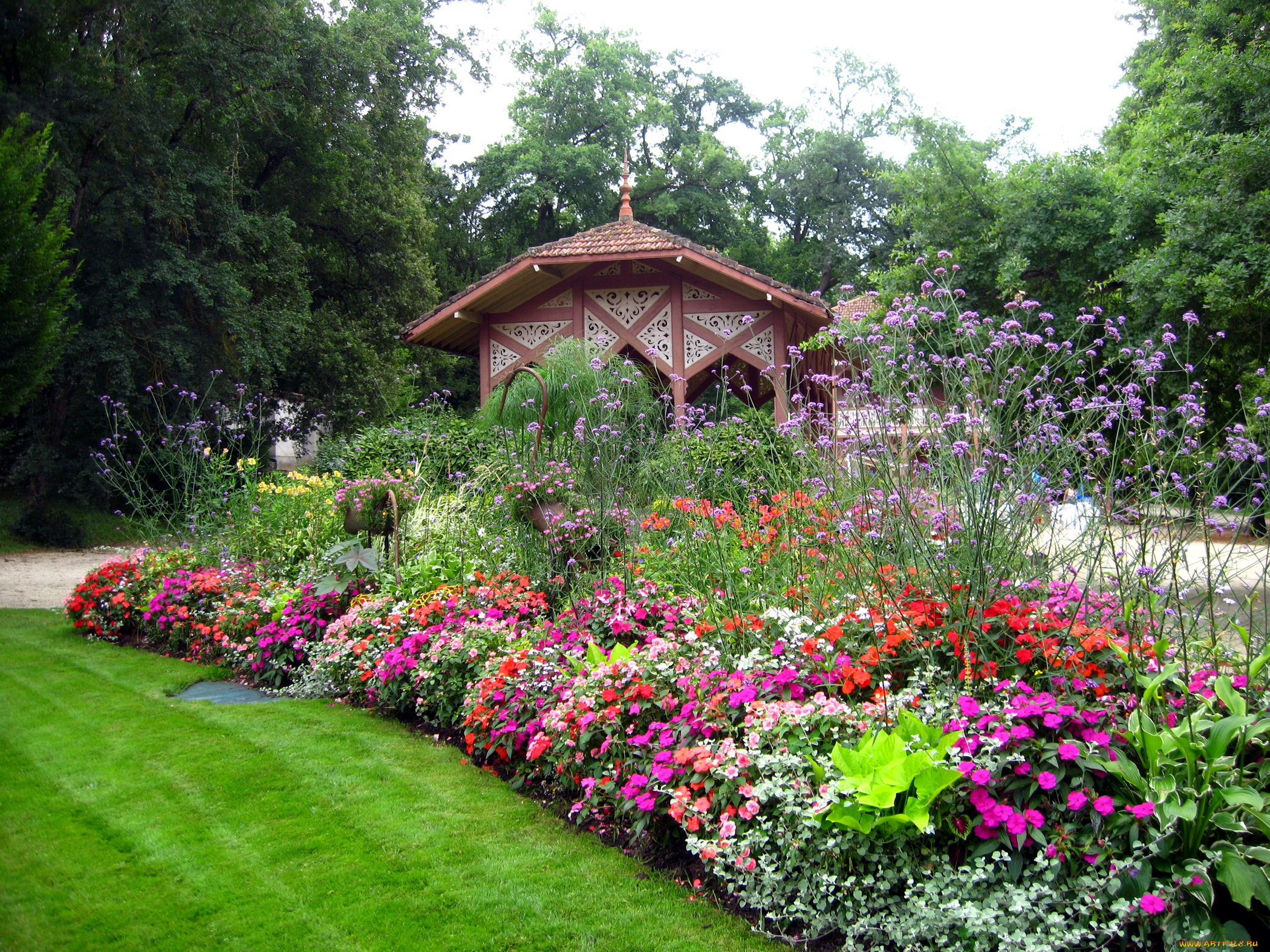 природа, парк, клумба, цветы, беседка