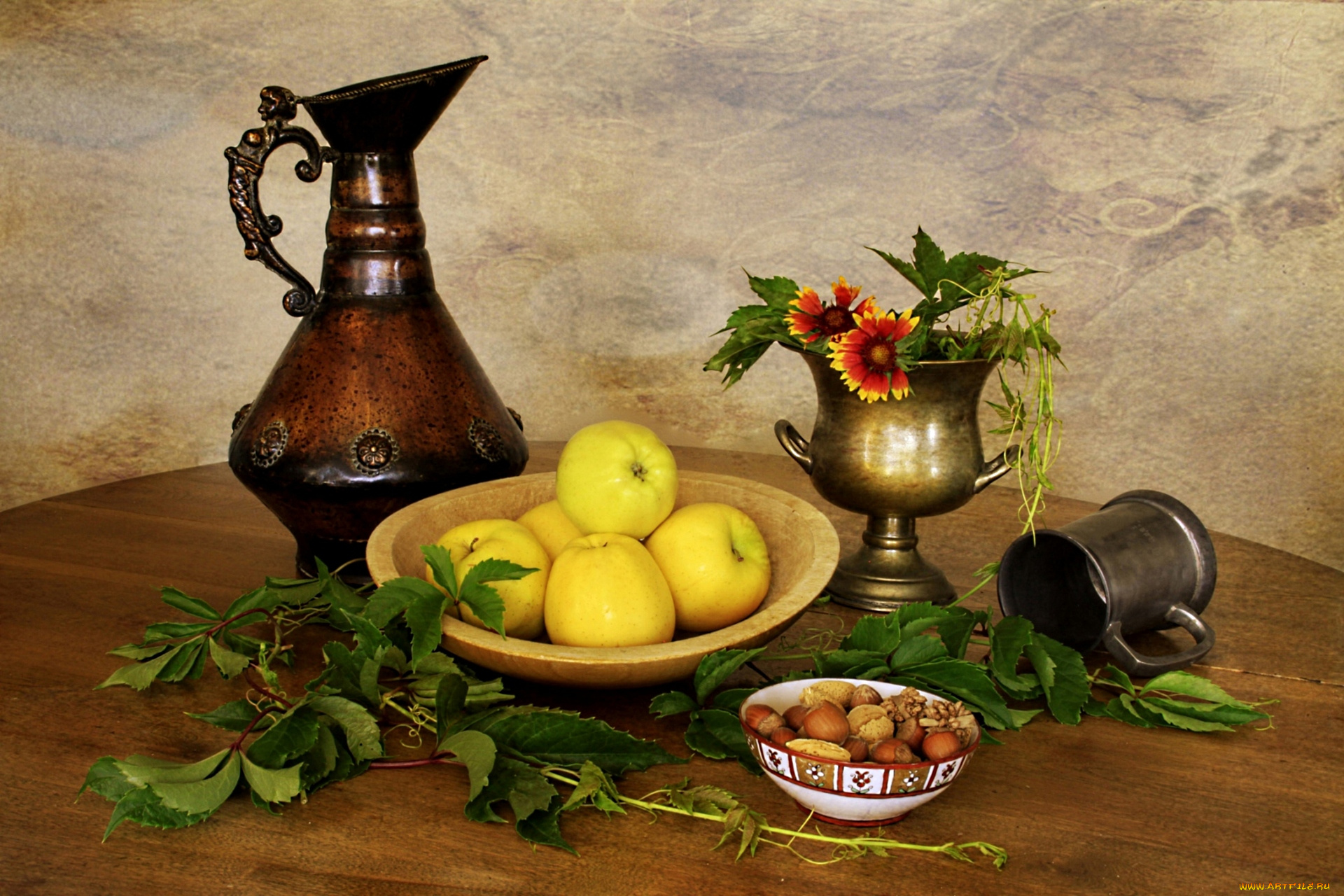 еда, натюрморт, орехи, яблоки, кувшин