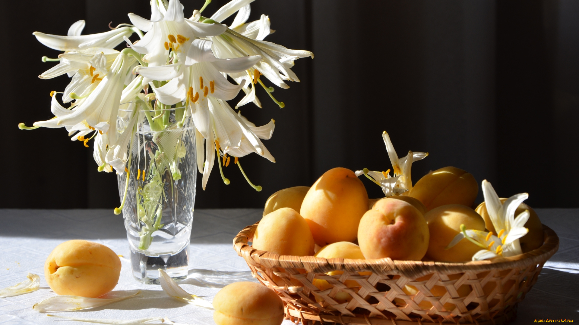 еда, персики, , сливы, , абрикосы, абрикосы, лилии
