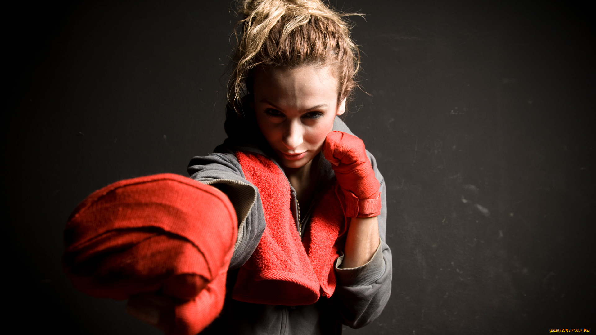 девушки, -unsort, , блондинки, взгляд, обмотки, перчатки, кофта, полотенце, удар