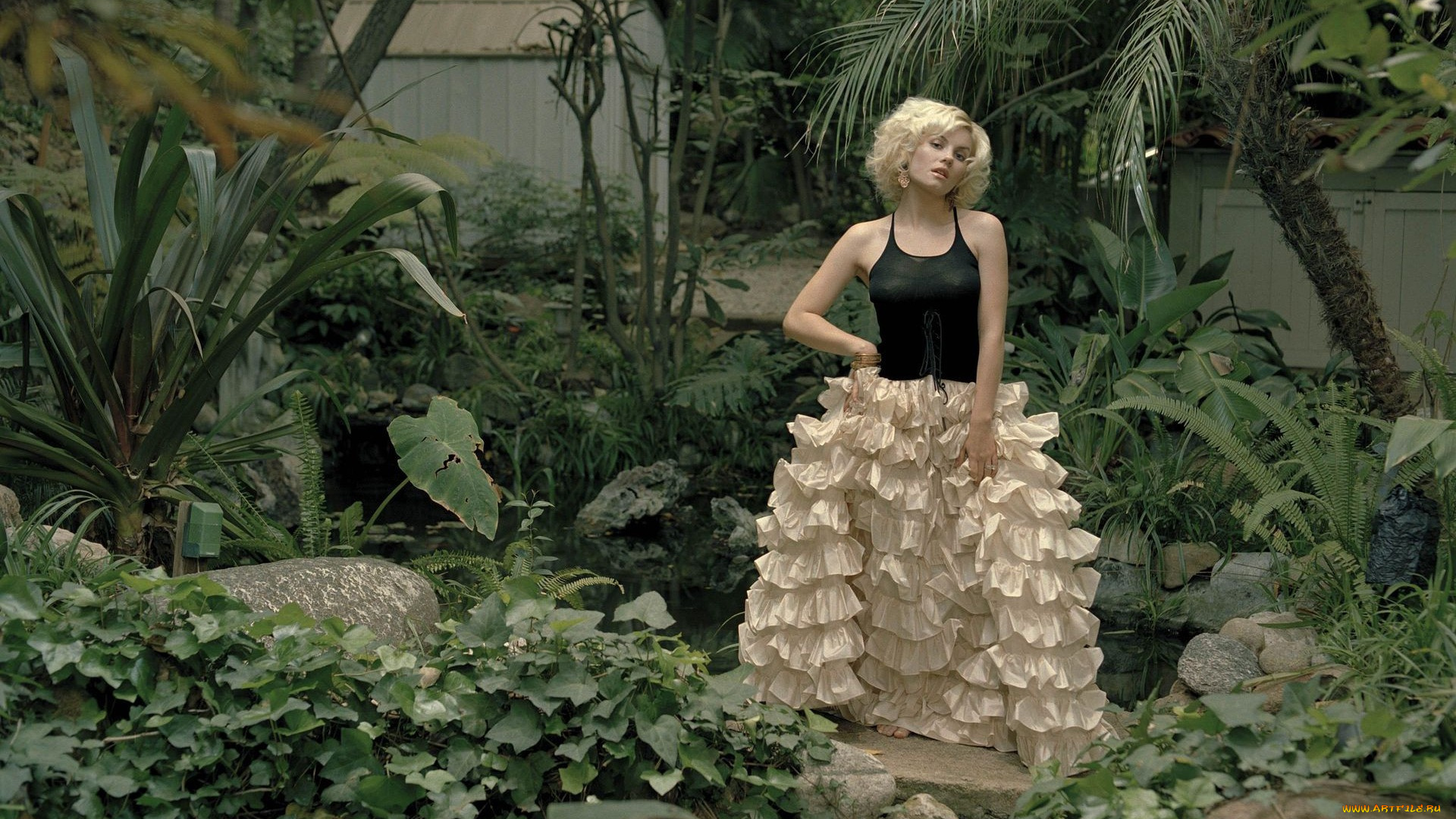 девушки, elisha, cuthbert, сад, камни, платье, блондинка, актриса