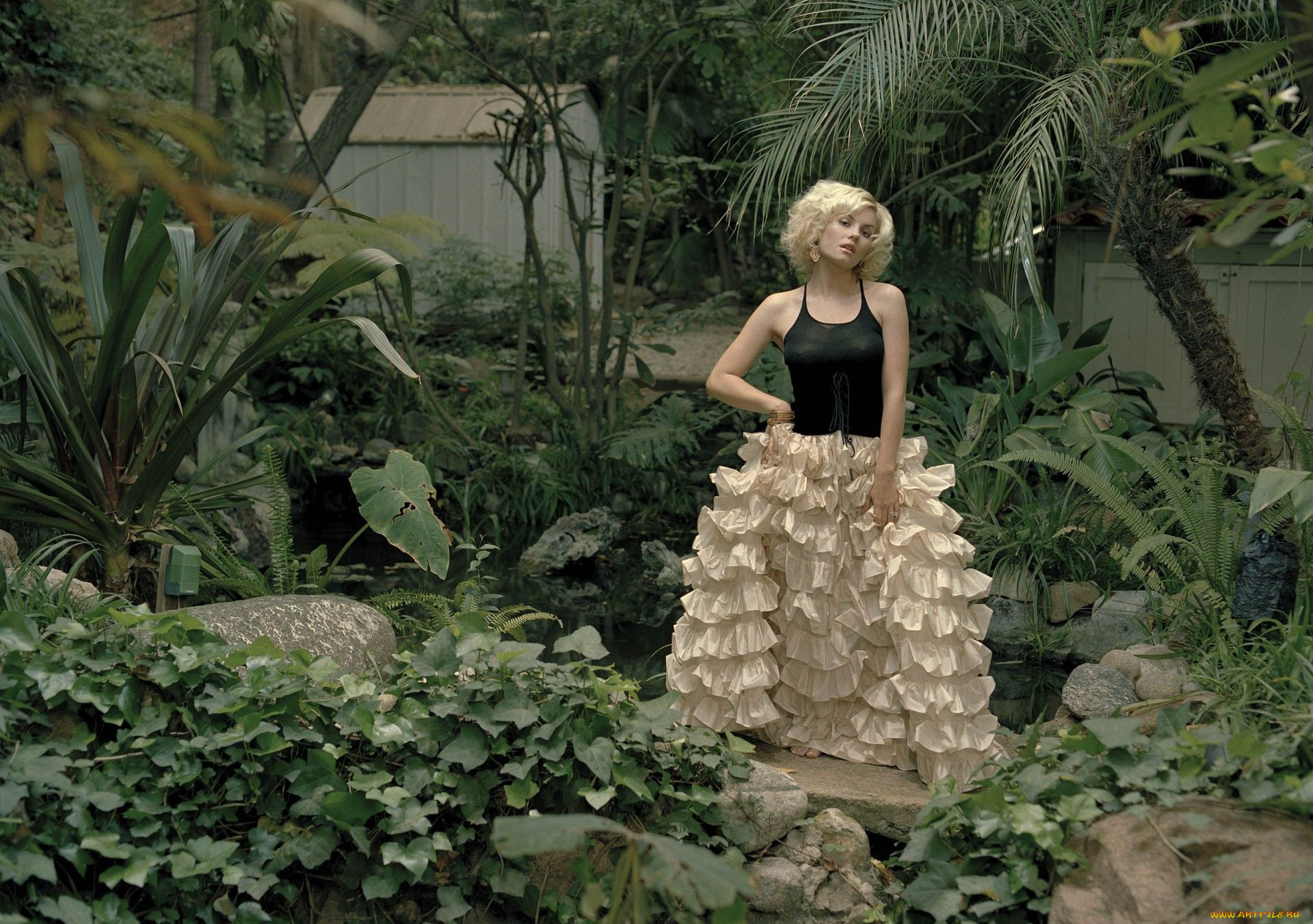 девушки, elisha, cuthbert, сад, камни, платье, блондинка, актриса