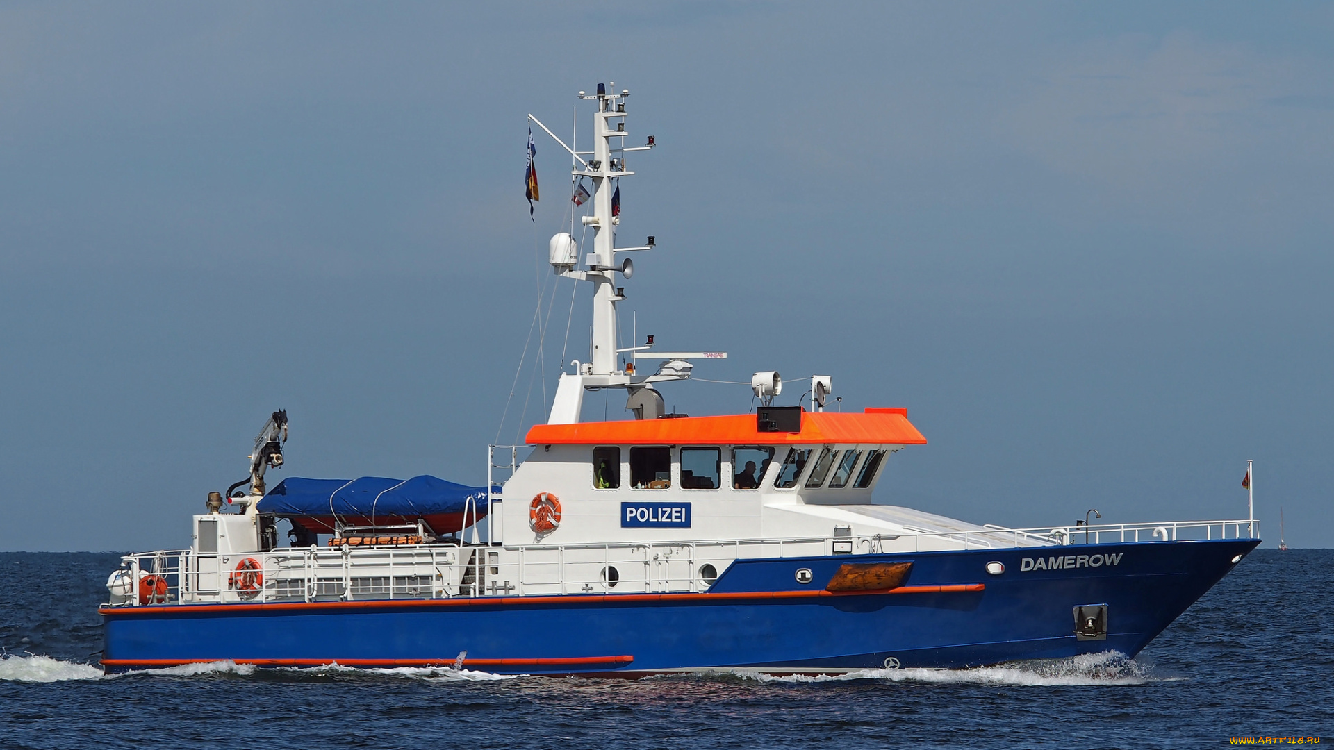 корабли, катера, катер