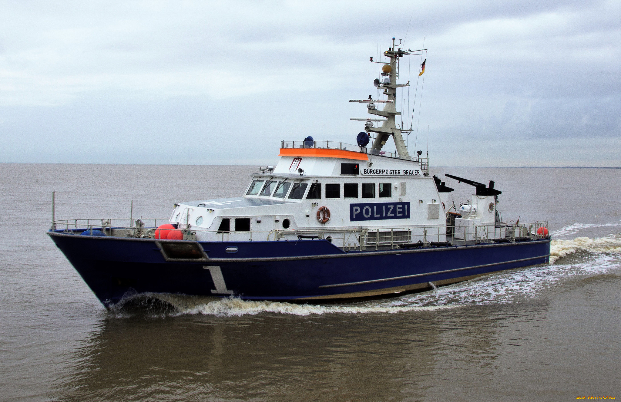 корабли, катера, катер