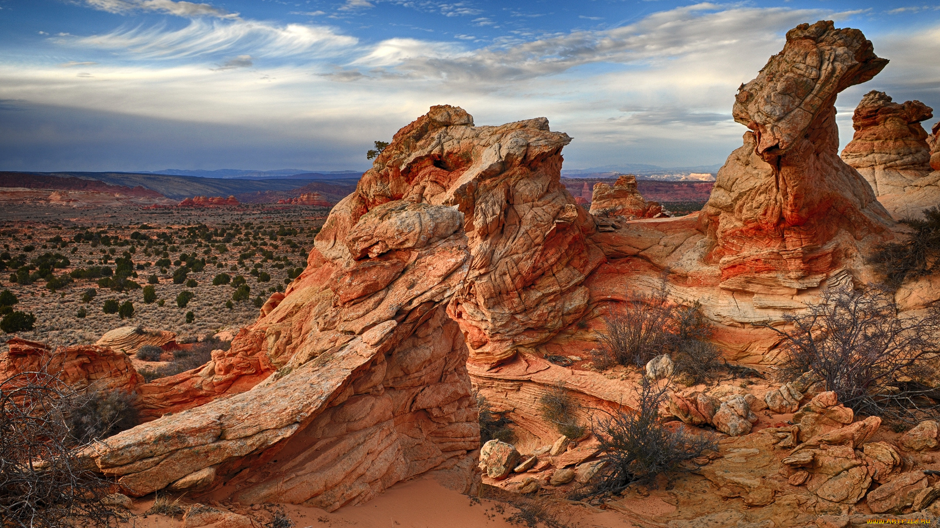 природа, горы, равнина, скалы, облака, горизонт