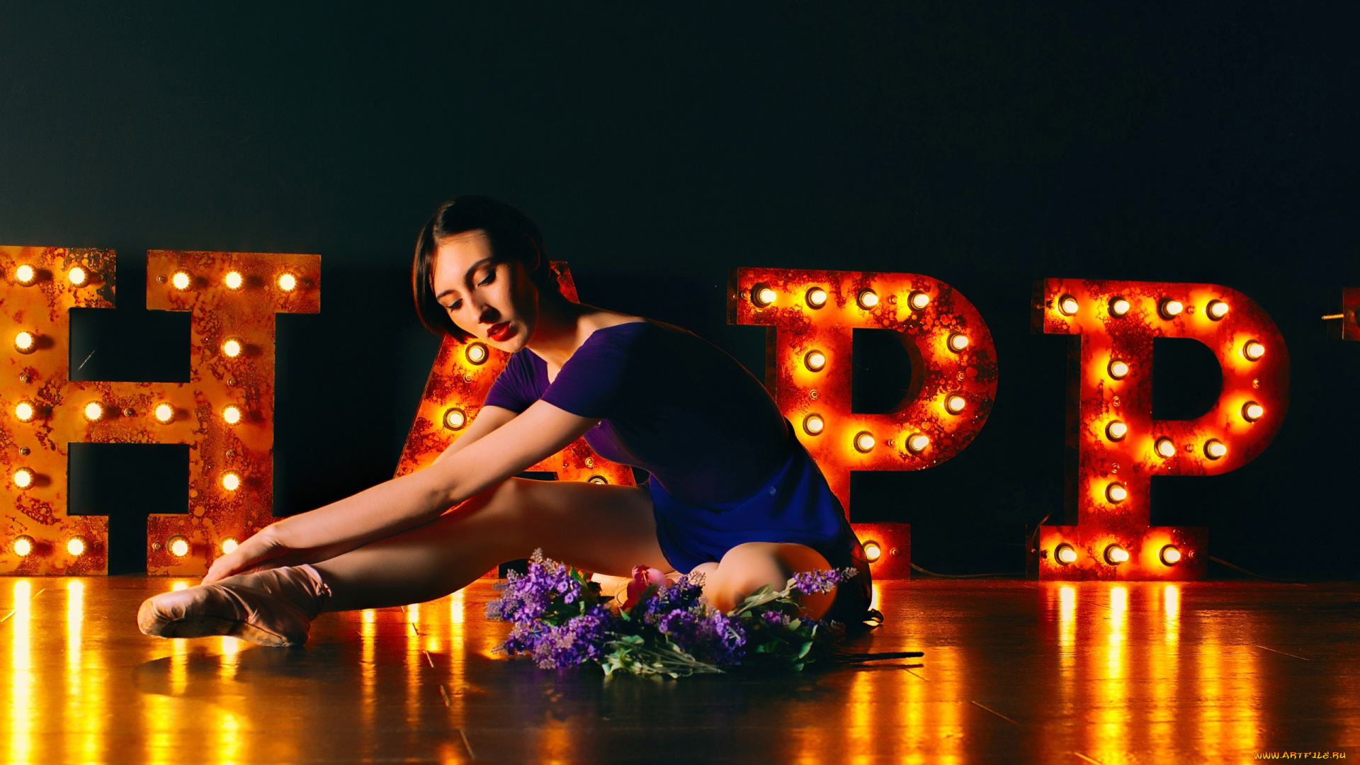 бестия, девушки, -, брюнетки, , шатенки, девушка, женщина, брюнетка, темноволосая, сексуальная, модель, звезда, позирует, разная, обувь, верхняя, стильная, одежда, нижнее, эротическое, бельё, трусы, лифчик, колготки, чулки, аксессуары, макияж, и, множество, элементов, на, фотографии