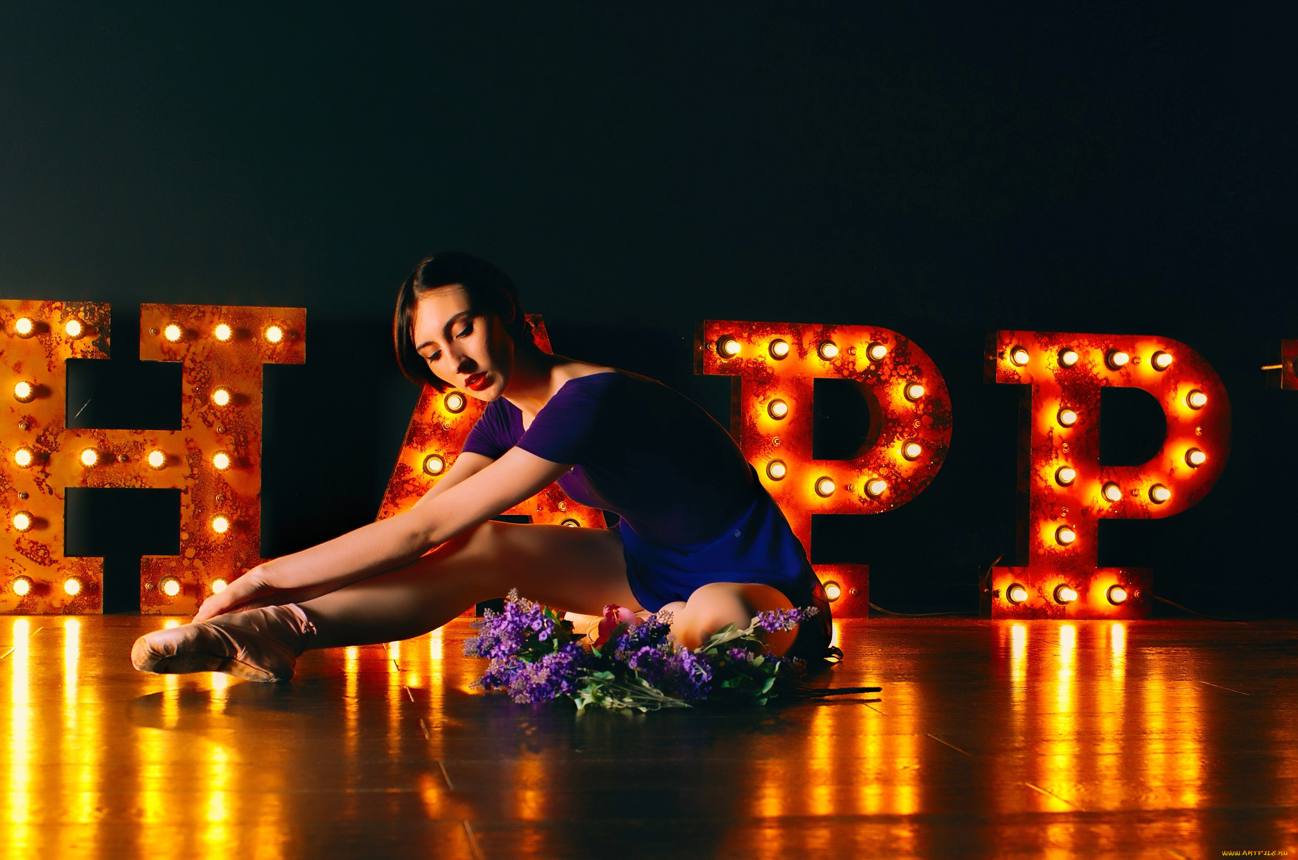 бестия, девушки, -, брюнетки, , шатенки, девушка, женщина, брюнетка, темноволосая, сексуальная, модель, звезда, позирует, разная, обувь, верхняя, стильная, одежда, нижнее, эротическое, бельё, трусы, лифчик, колготки, чулки, аксессуары, макияж, и, множество, элементов, на, фотографии