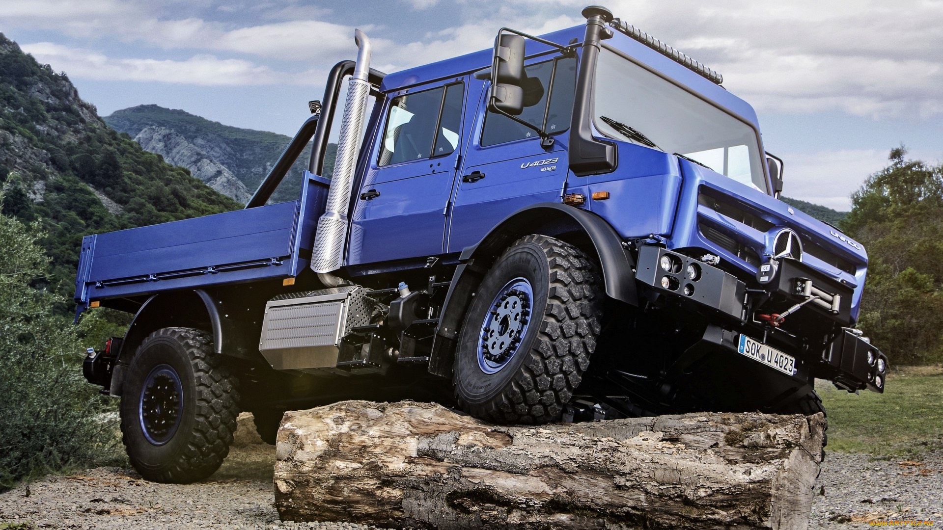 mercedes-benz, unimog, u4023, автомобили, mercedes, trucks, mercedes-benz, unimog, u, 4023, внедорожный, полный, привод, бревно, синий, грузовик