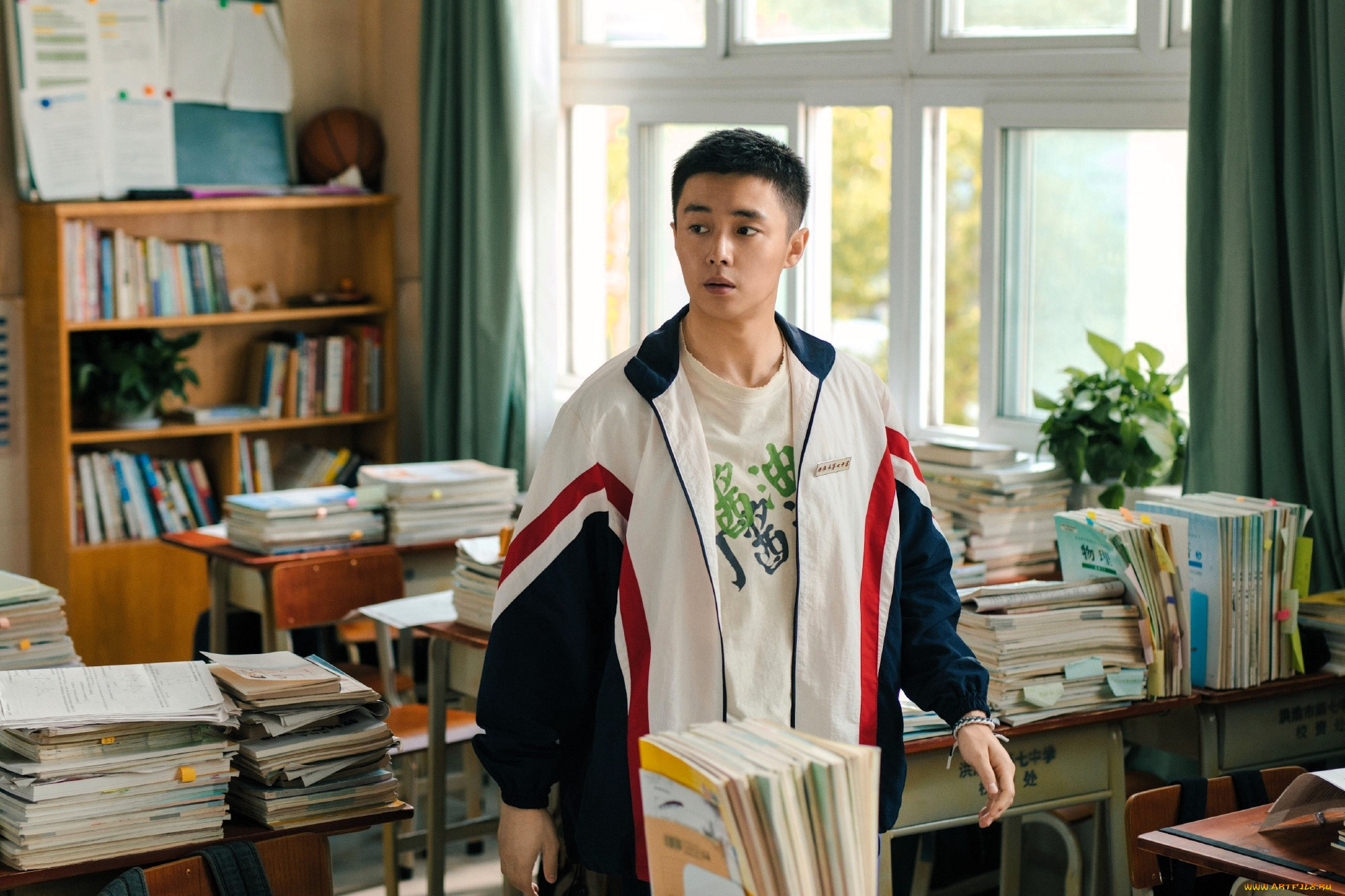 northward, кино, фильмы, парень, куртка, школа, парты, учебники, шкаф