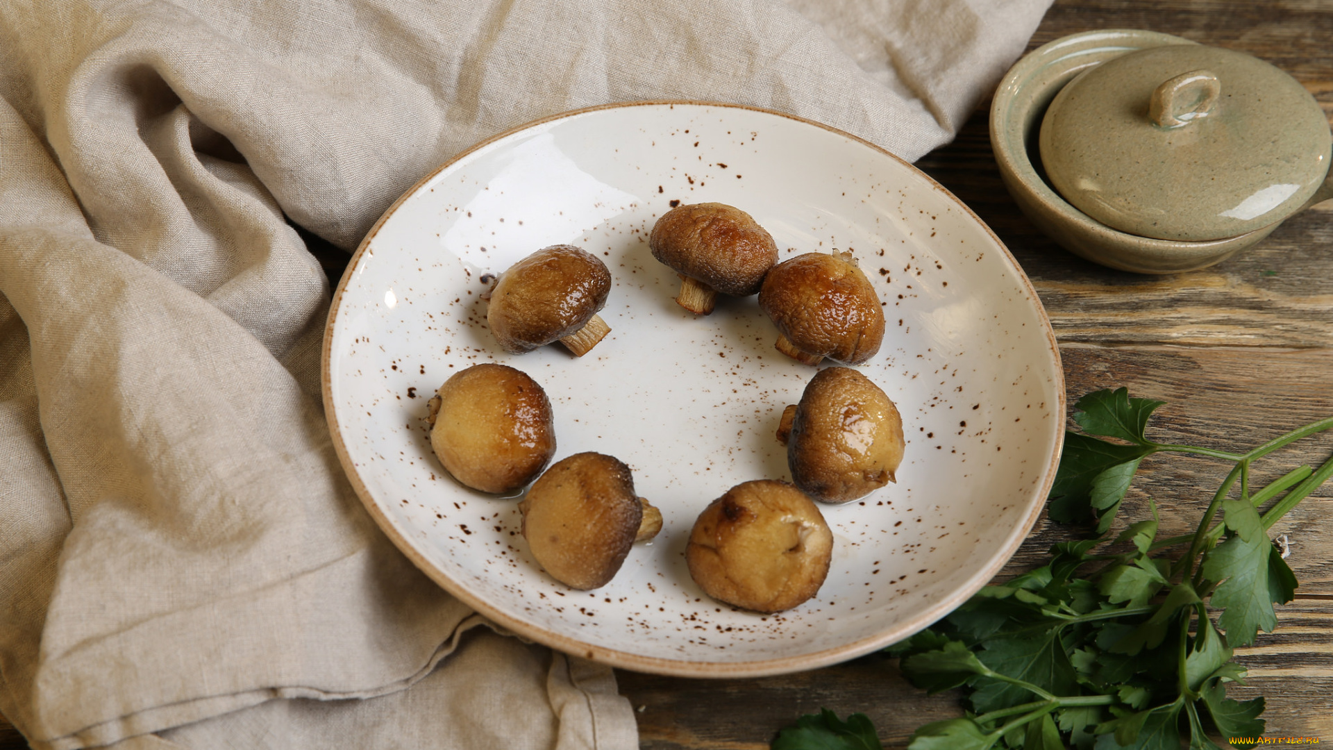 еда, грибы, , грибные, блюда, скатерть, посуда