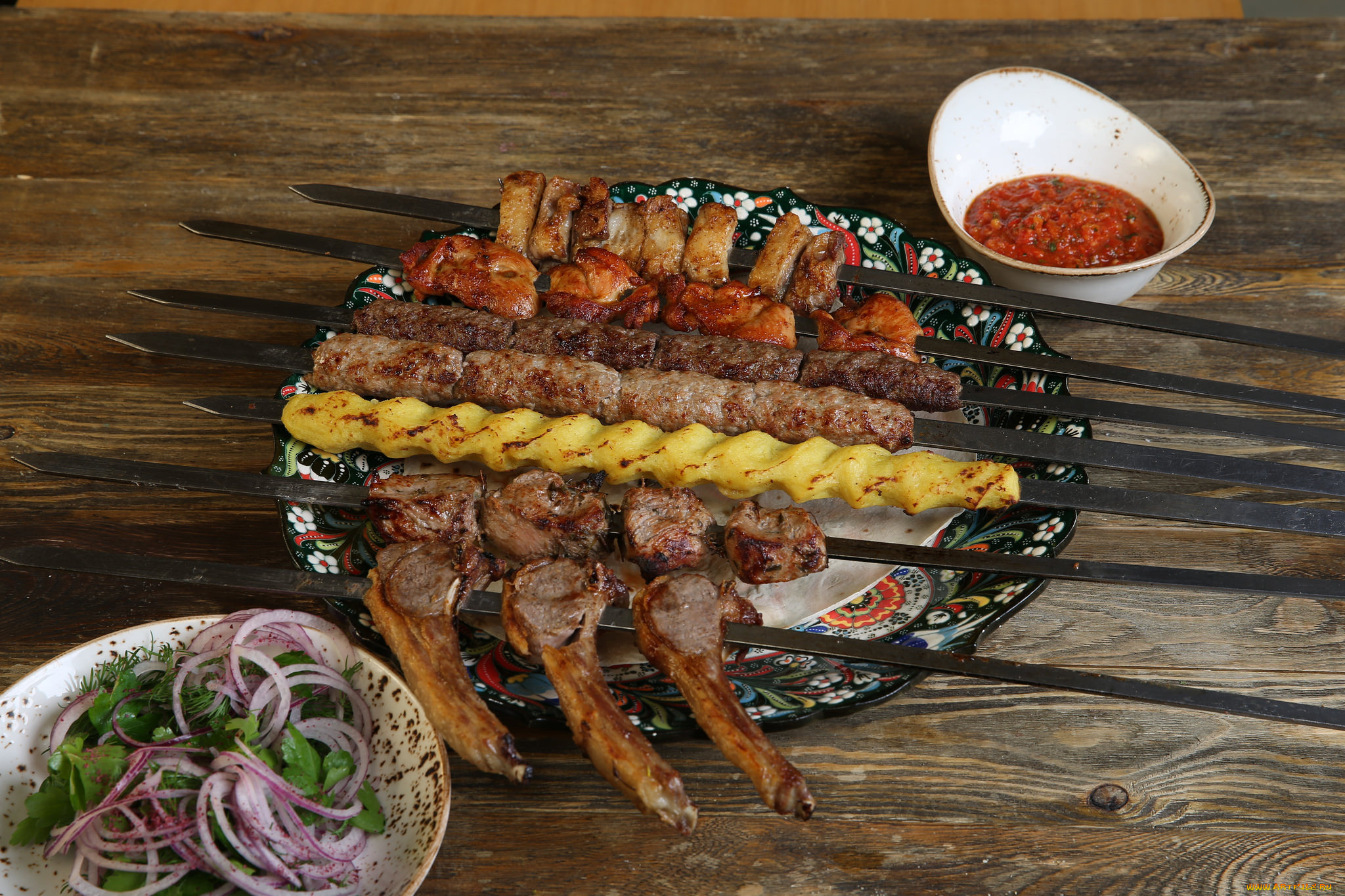 еда, шашлык, , барбекю, вкусно, соус, зелень