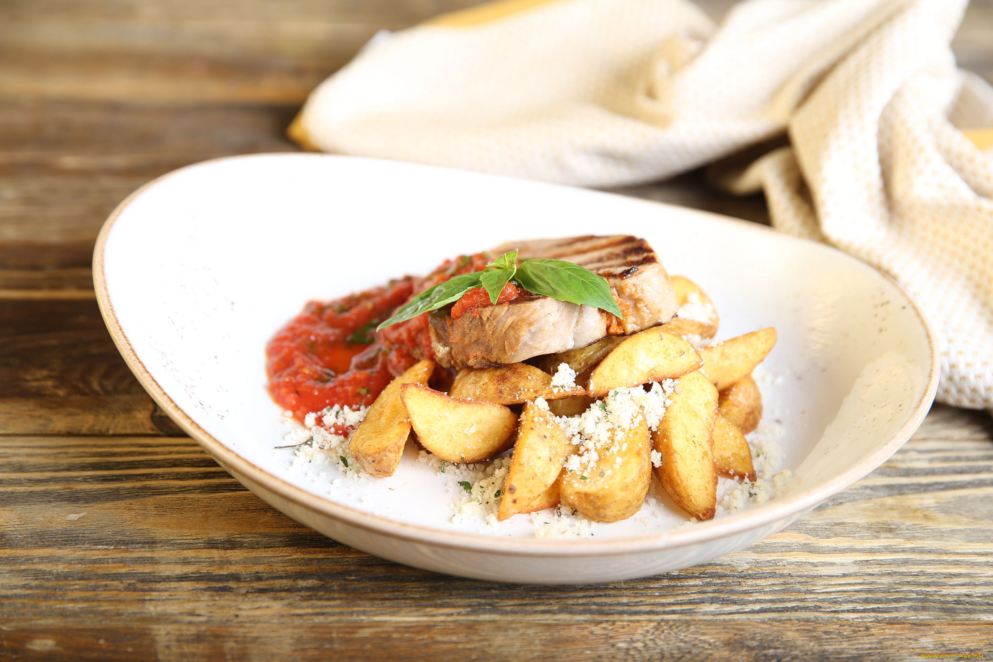 еда, вторые, блюда, зелень, соус, хлеб, картофель