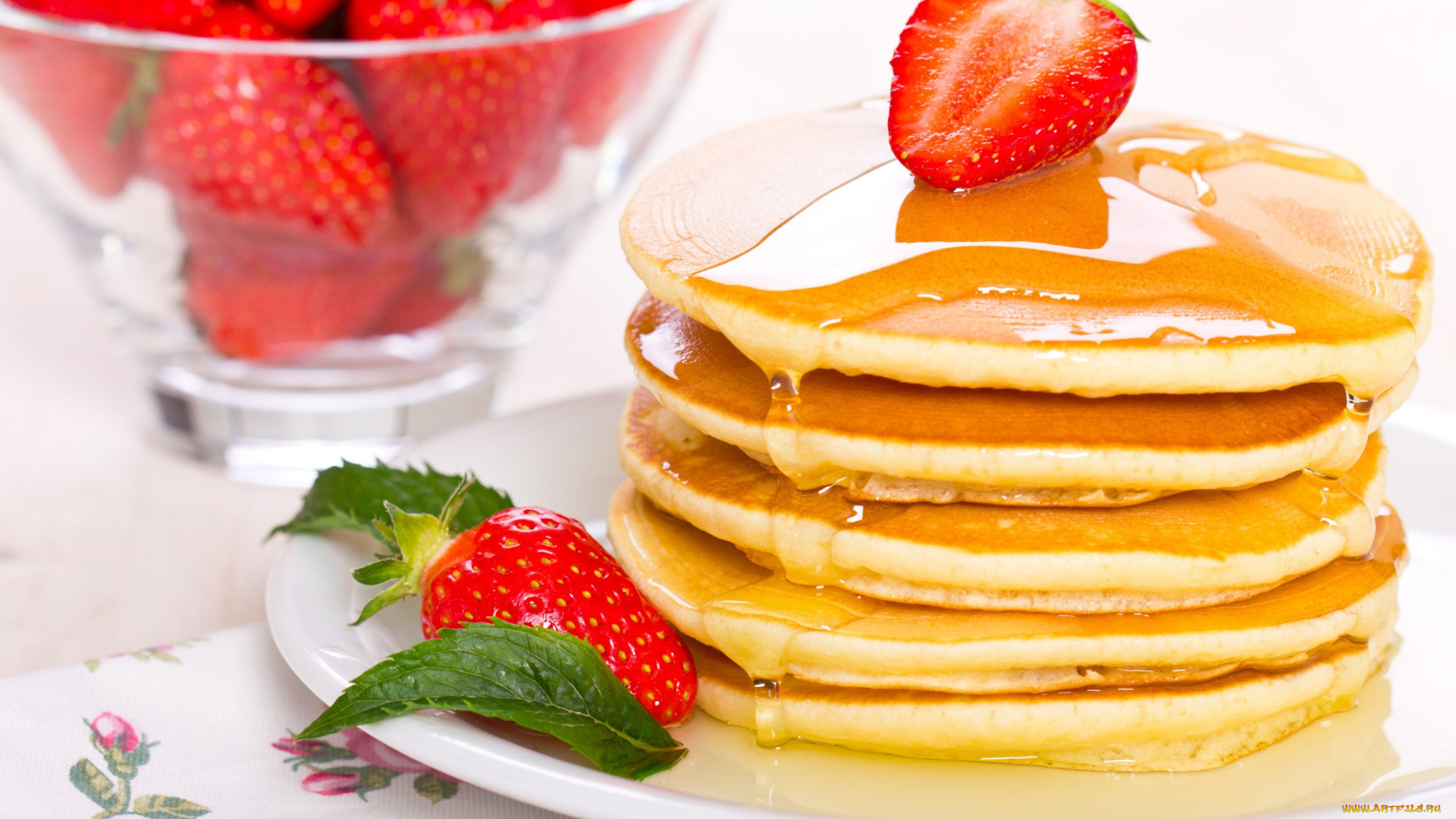 еда, блины, , оладьи, оладьи, мед, клубника