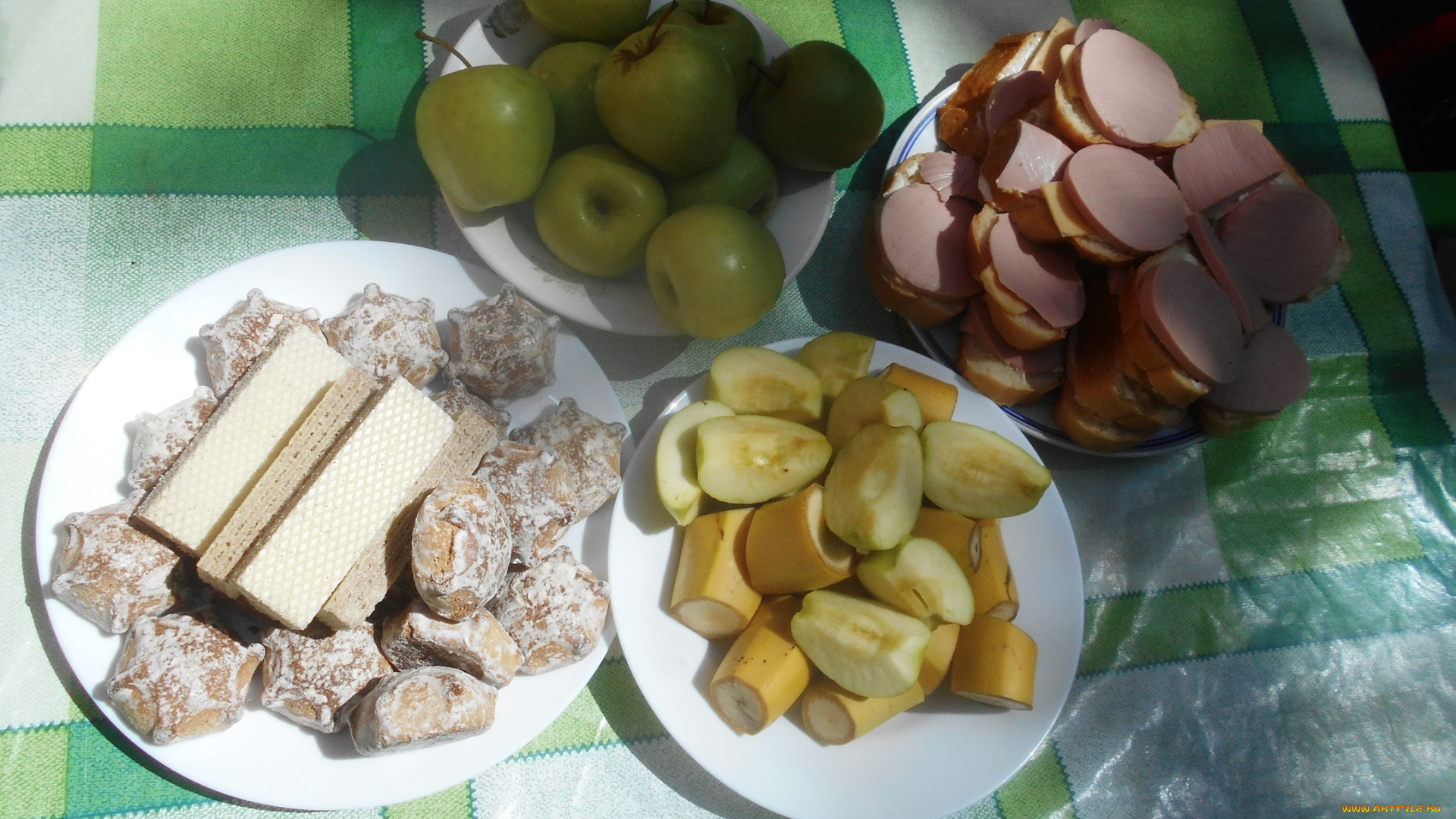 еда, бутерброды, , гамбургеры, , канапе, пряники, бананы, вафли, хлеб, колбаса, сыр, яблоки