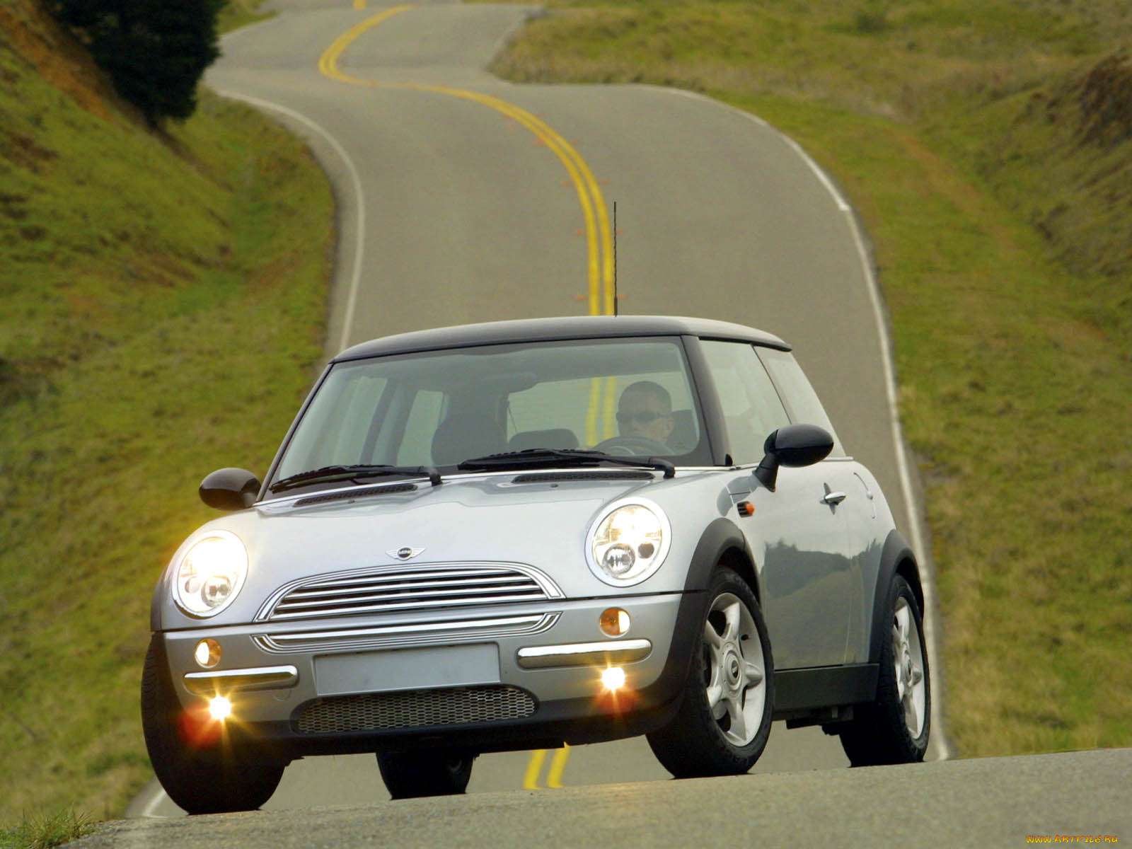 автомобили, mini