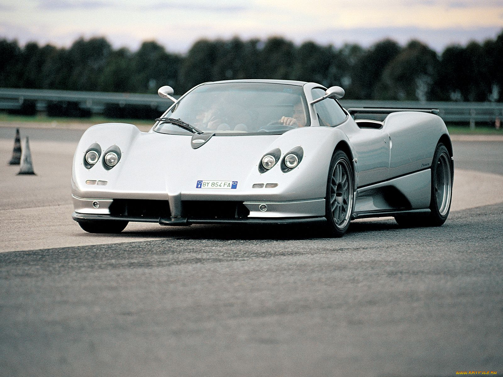 автомобили, pagani