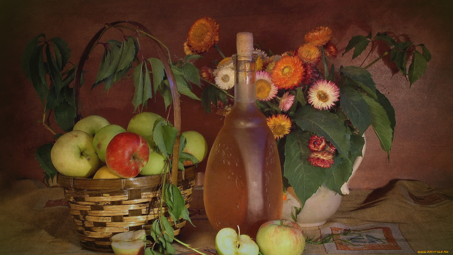 еда, натюрморт, бутылка, бессмертник, яблоки