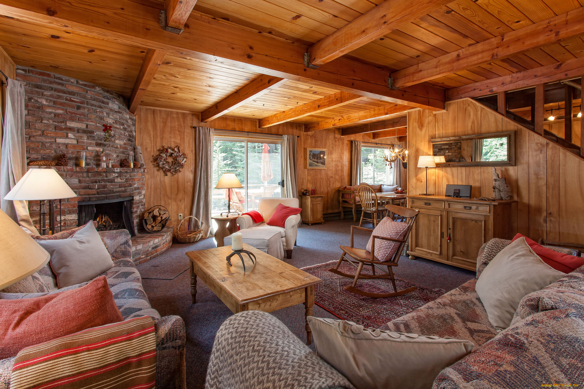 интерьер, гостиная, камин, дерево