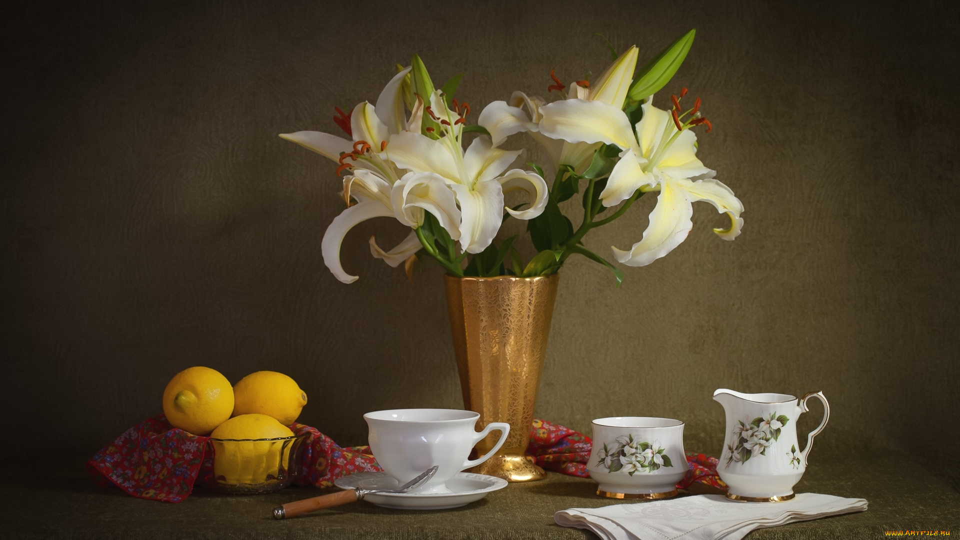 еда, натюрморт, элегантность, лилии, лимоны, сервиз, чашки