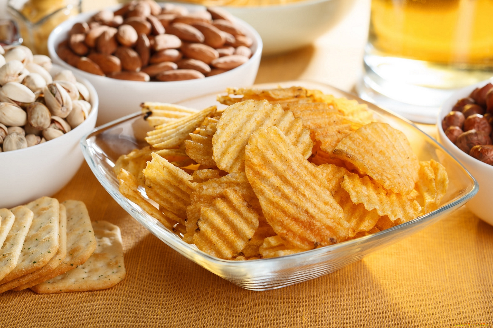 еда, Чипсы, , картофель, фри, чипсы, орехи, закуска, фисташки, фундук, миндаль, крекеры