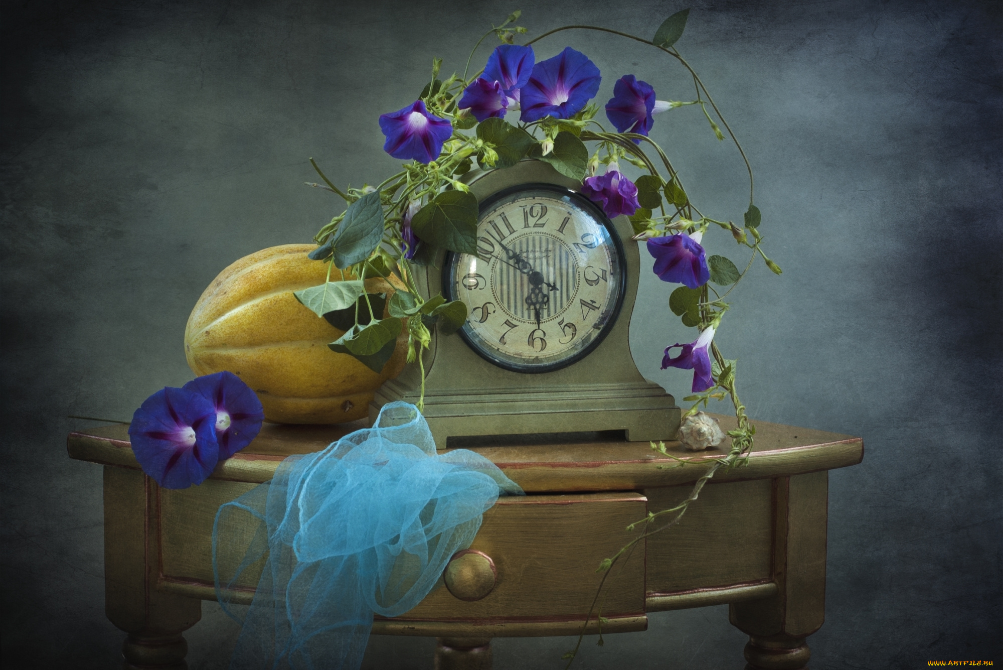 еда, натюрморт, дыня, часы, ипомея, ткань, текстура