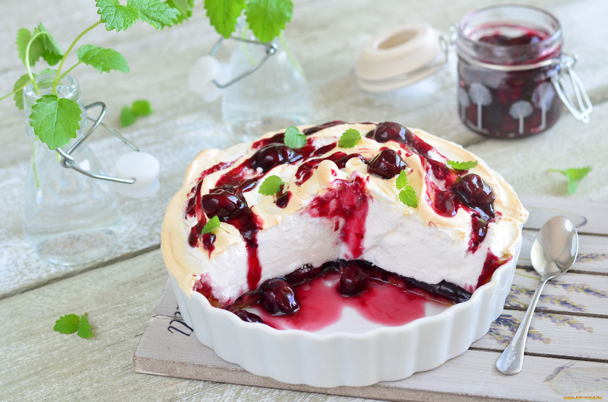 еда, мороженое, , десерты, десерт, безе, вишня