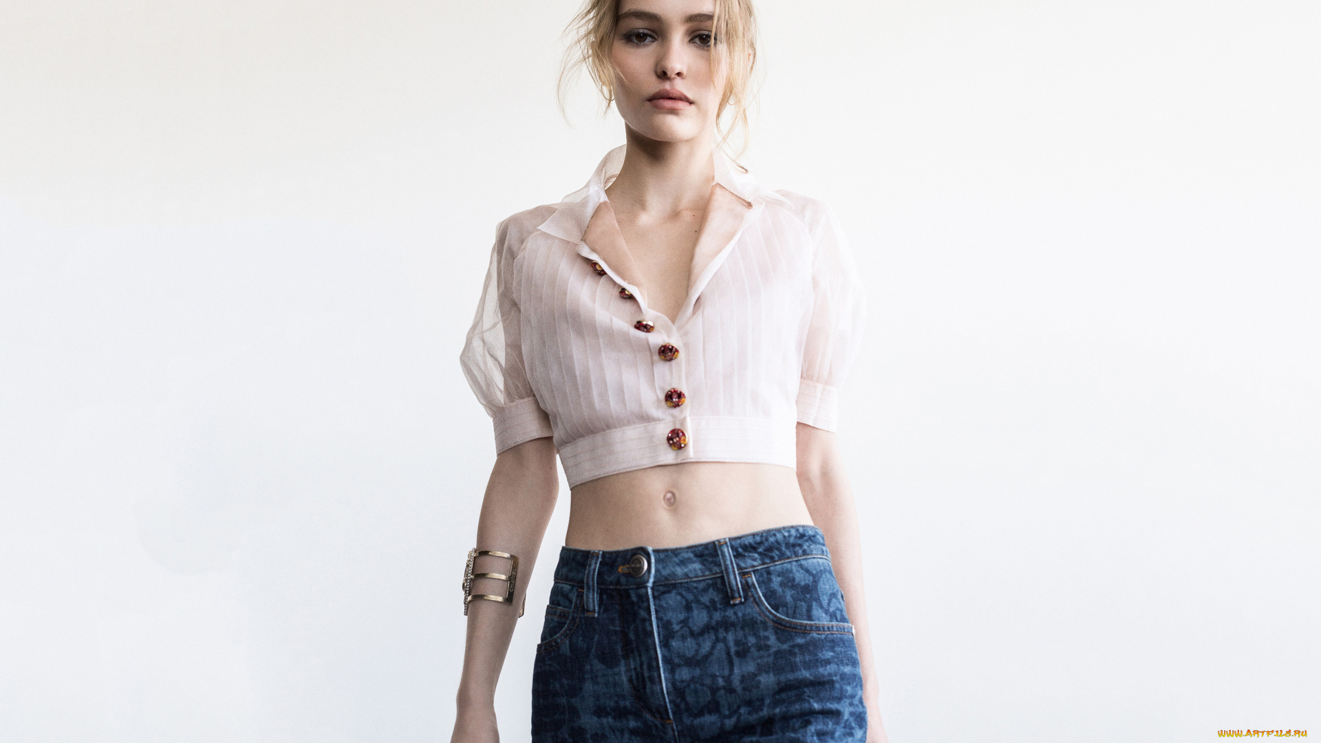 девушки, lily-rose, depp, блондинка, топ, джинсы, браслет