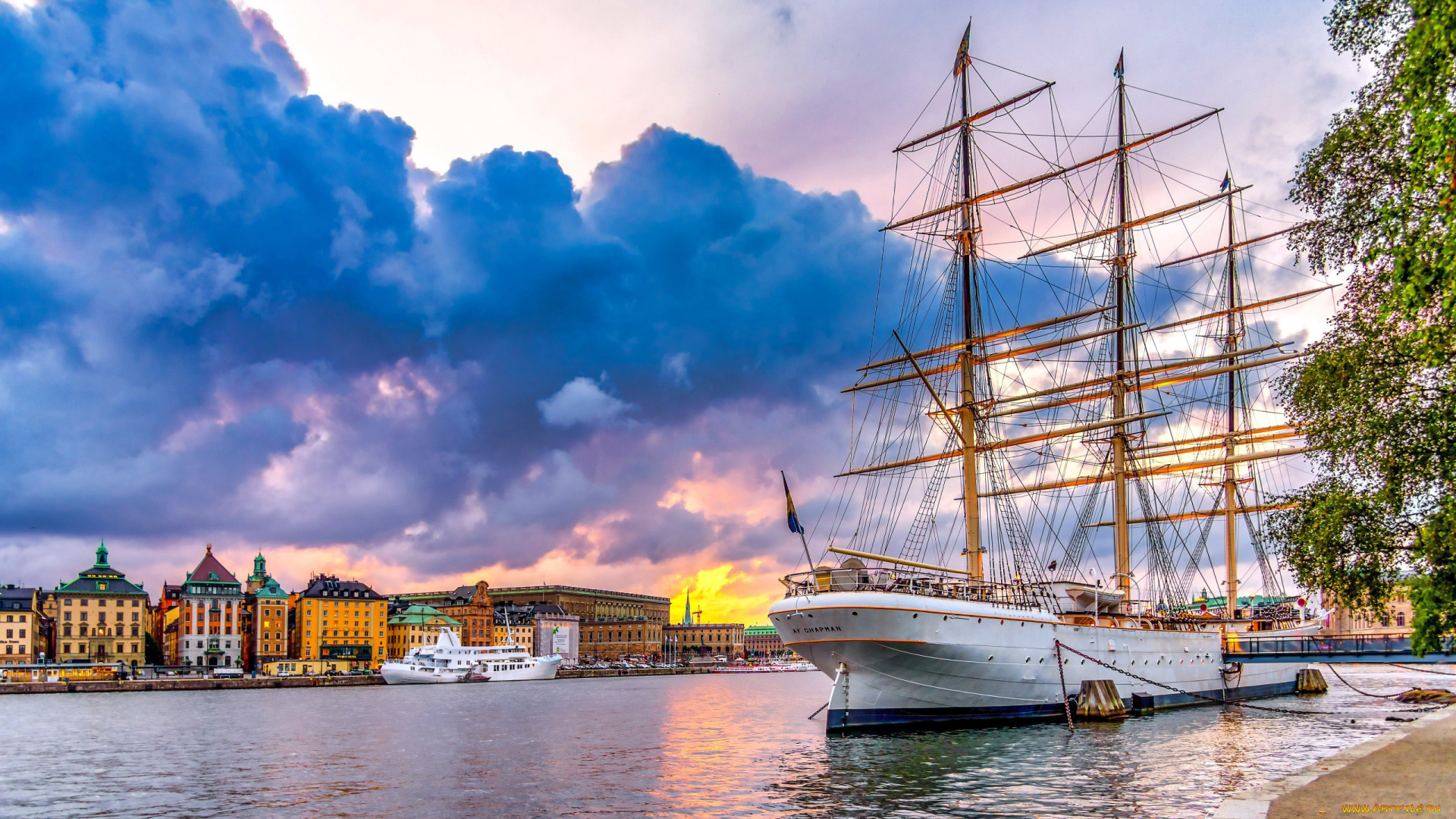 корабли, парусники, город, река, парусник, тучи