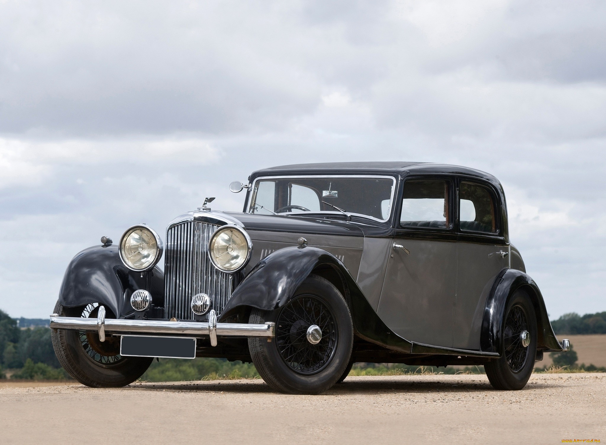 автомобили, классика, облака, деревья, дорога