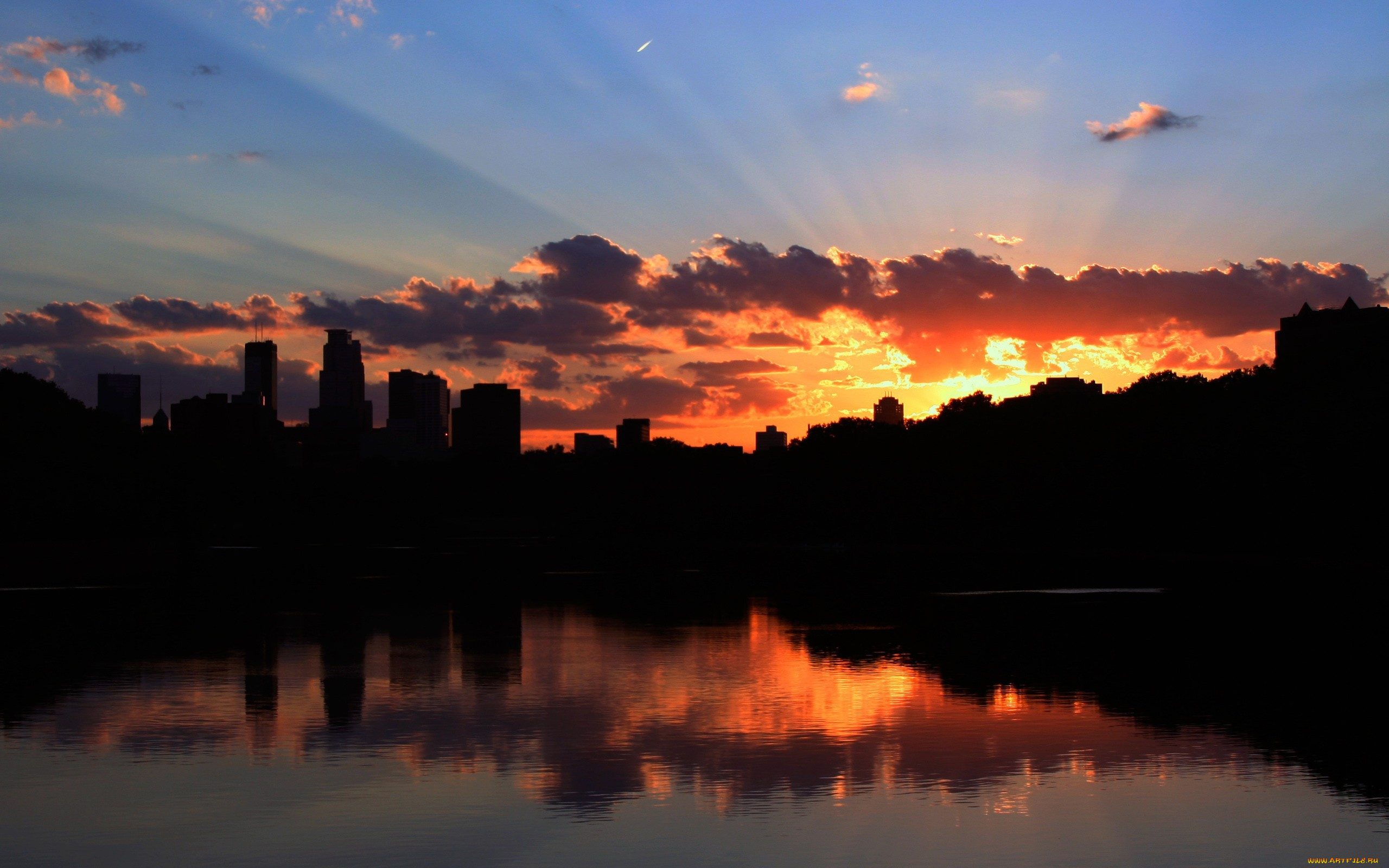 города, -, здания, , дома, дома, тучи, закат, силуэты, озеро