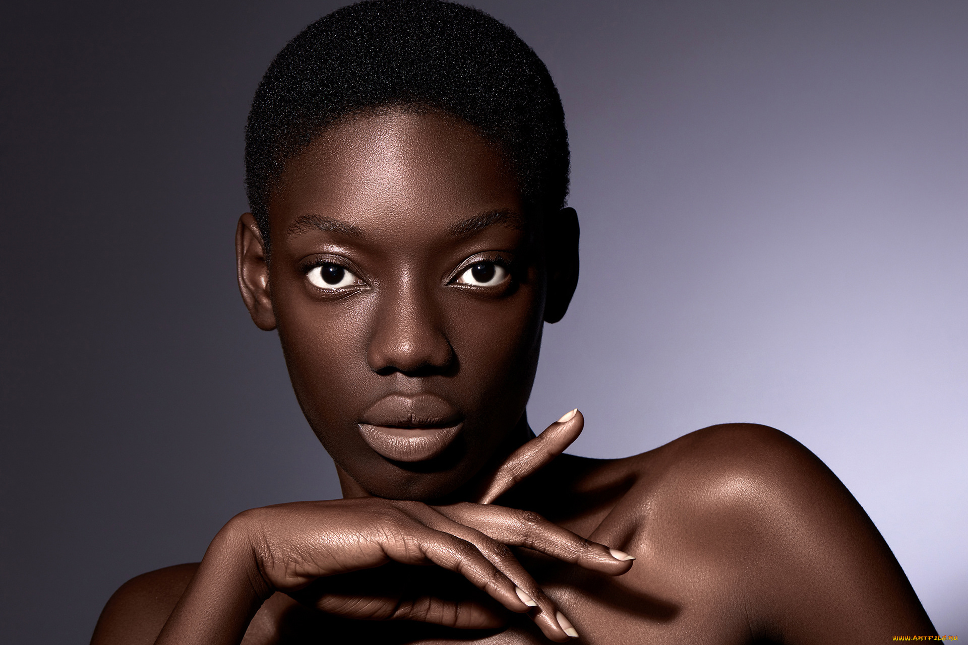 девушки, -, лица, , портреты, девушка, мулатка, портрет, лицо, макияж, причёска, темнокожая, чернокожая, брюнетка, поза