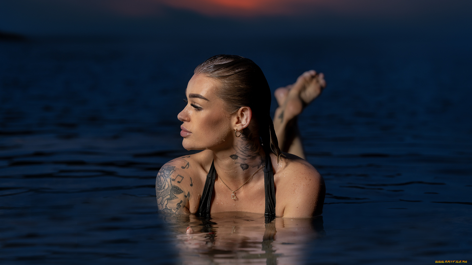 девушка, -, girl, девушки, -, брюнетки, , шатенки, девушка, женщина, брюнетка, темноволосая, сексуальная, модель, звезда, позирует, разная, обувь, верхняя, стильная, одежда, нижнее, эротическое, бельё, трусы, лифчик, колготки, чулки, аксессуары, макияж, и, множество, элементов, на, фотографии