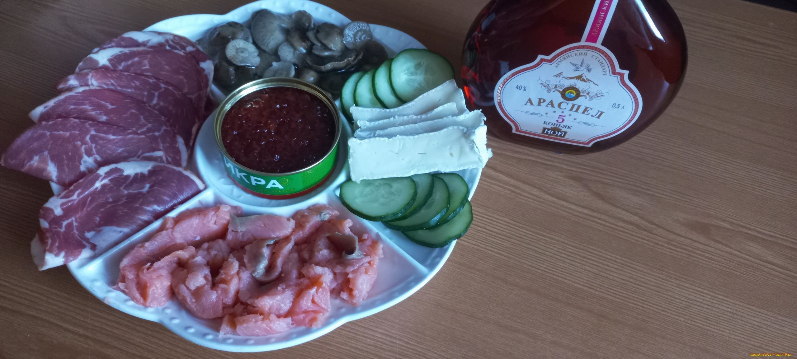 еда, разное, икра, ветчина, грибы, сыр, огурцы, коньяк