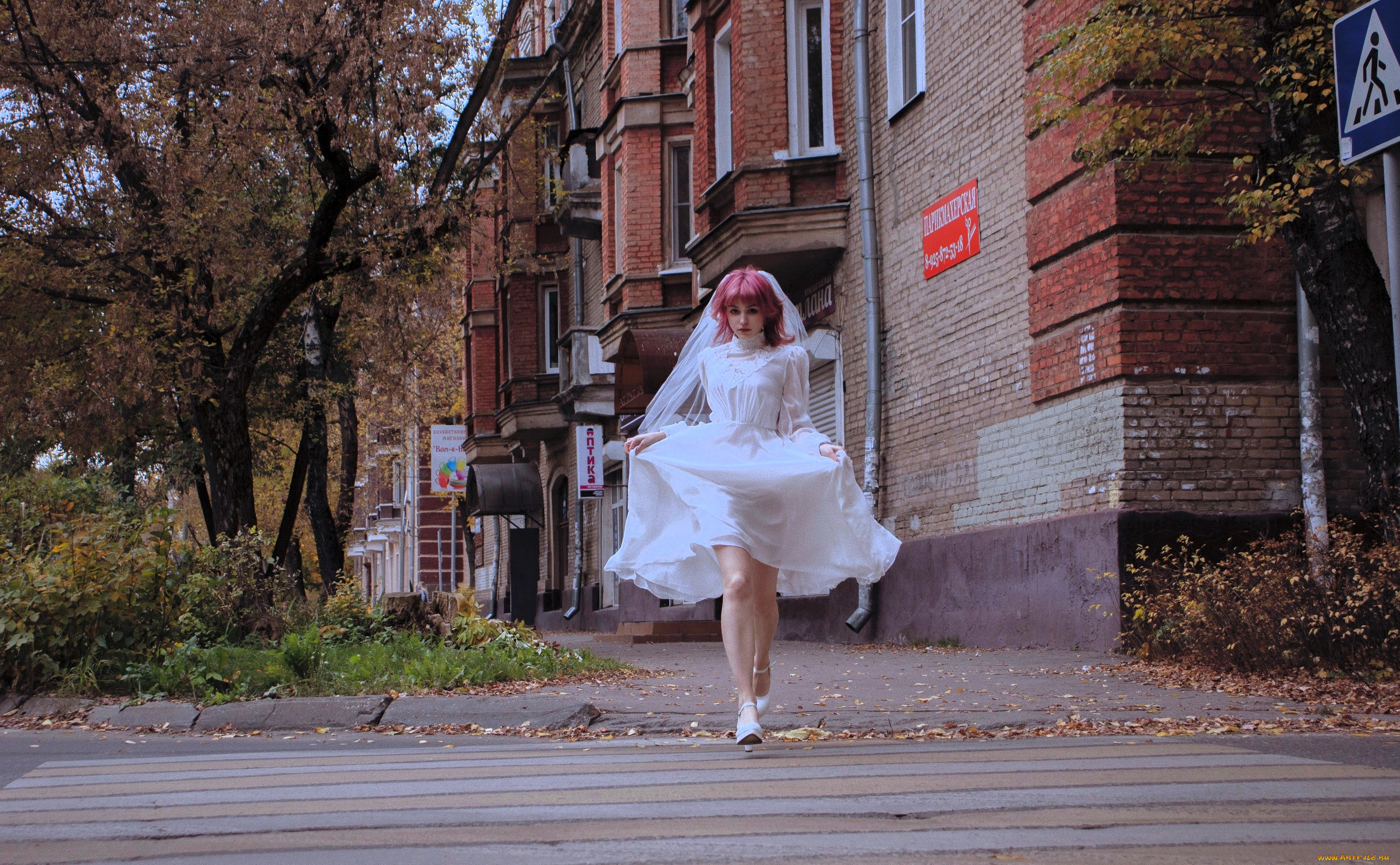 девушки, tenletters, образ, косплей, наряд, невеста, фата, платье, дома, улица, осень, город, переход