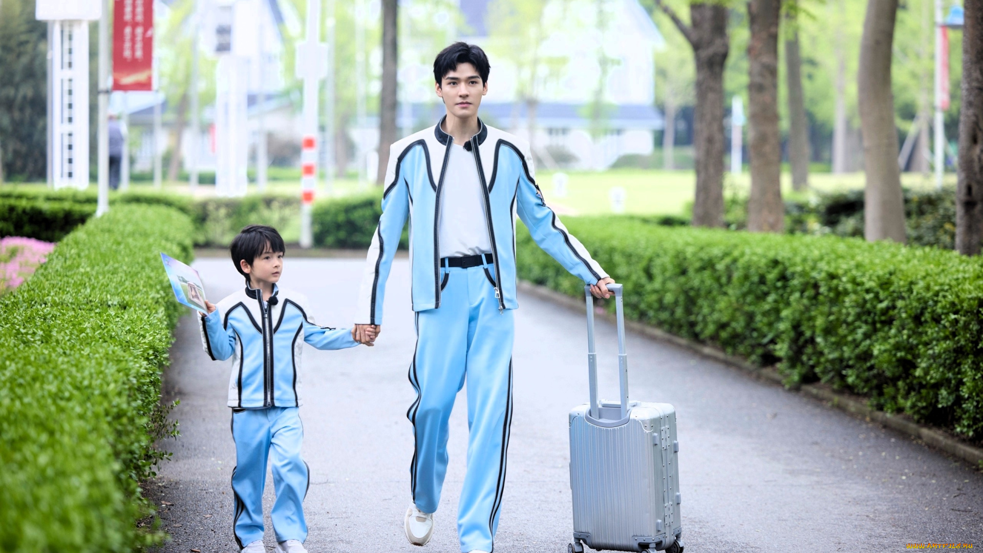 мужчины, gong, jun, |, simon, gong, актер, костюмы, мальчик, чемодан, дорога, аллея