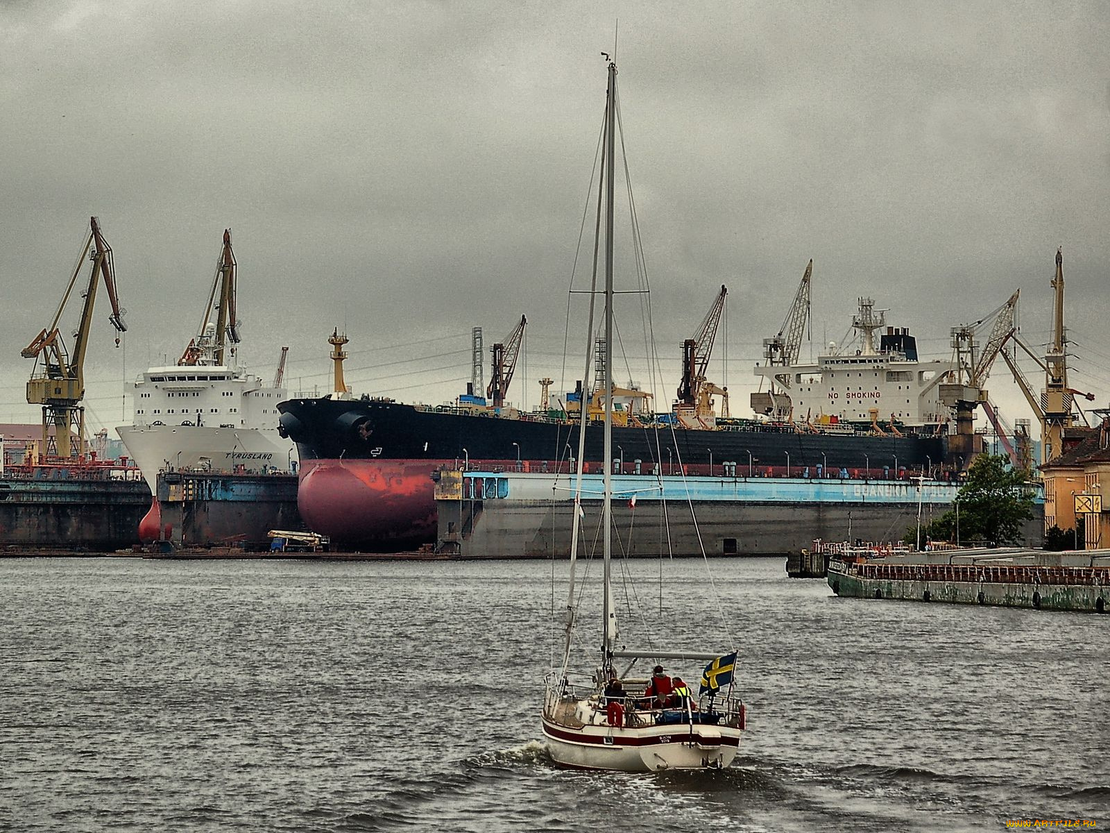 корабли, разные, вместе