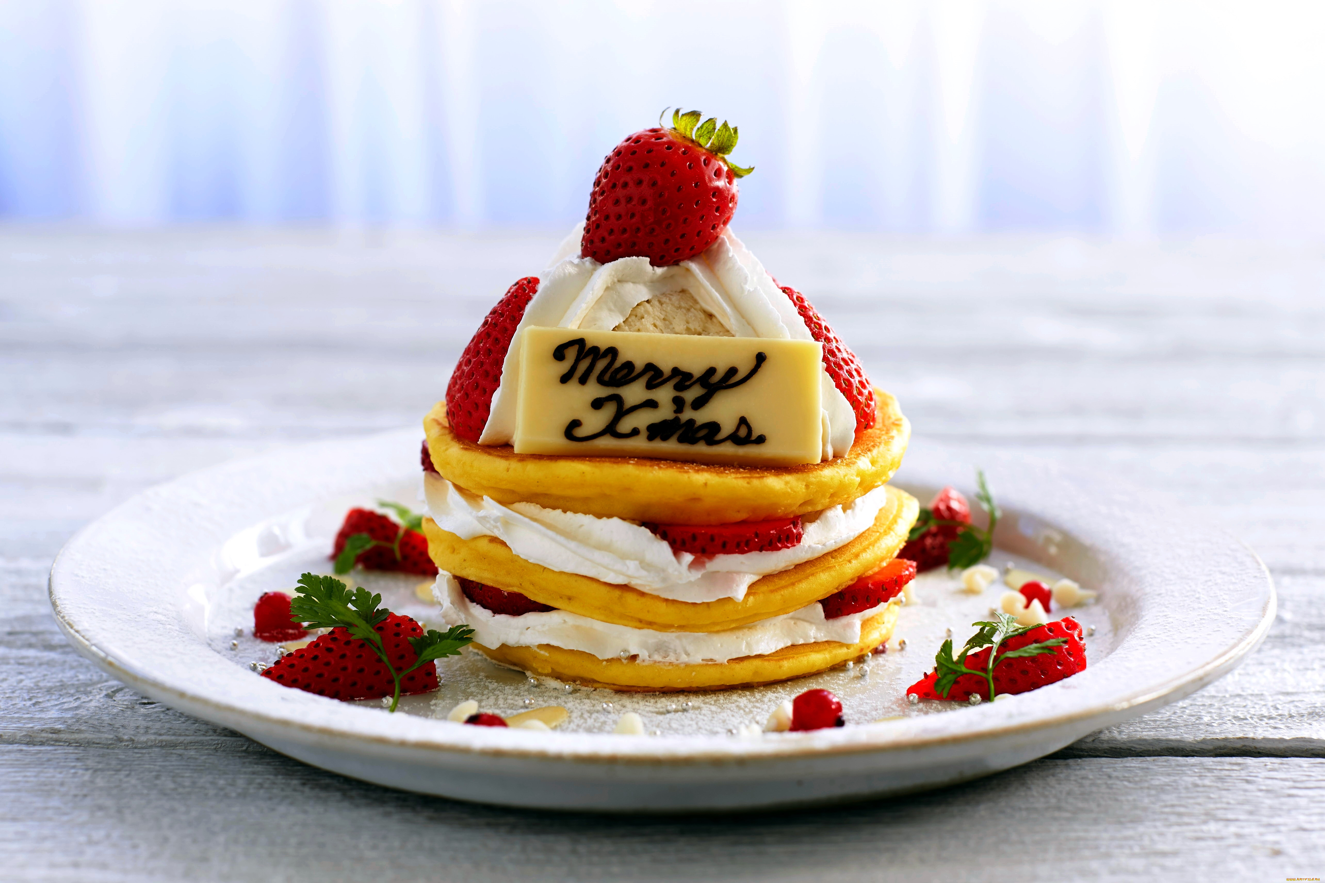 еда, блины, оладьи, блинчики, крем, клубника