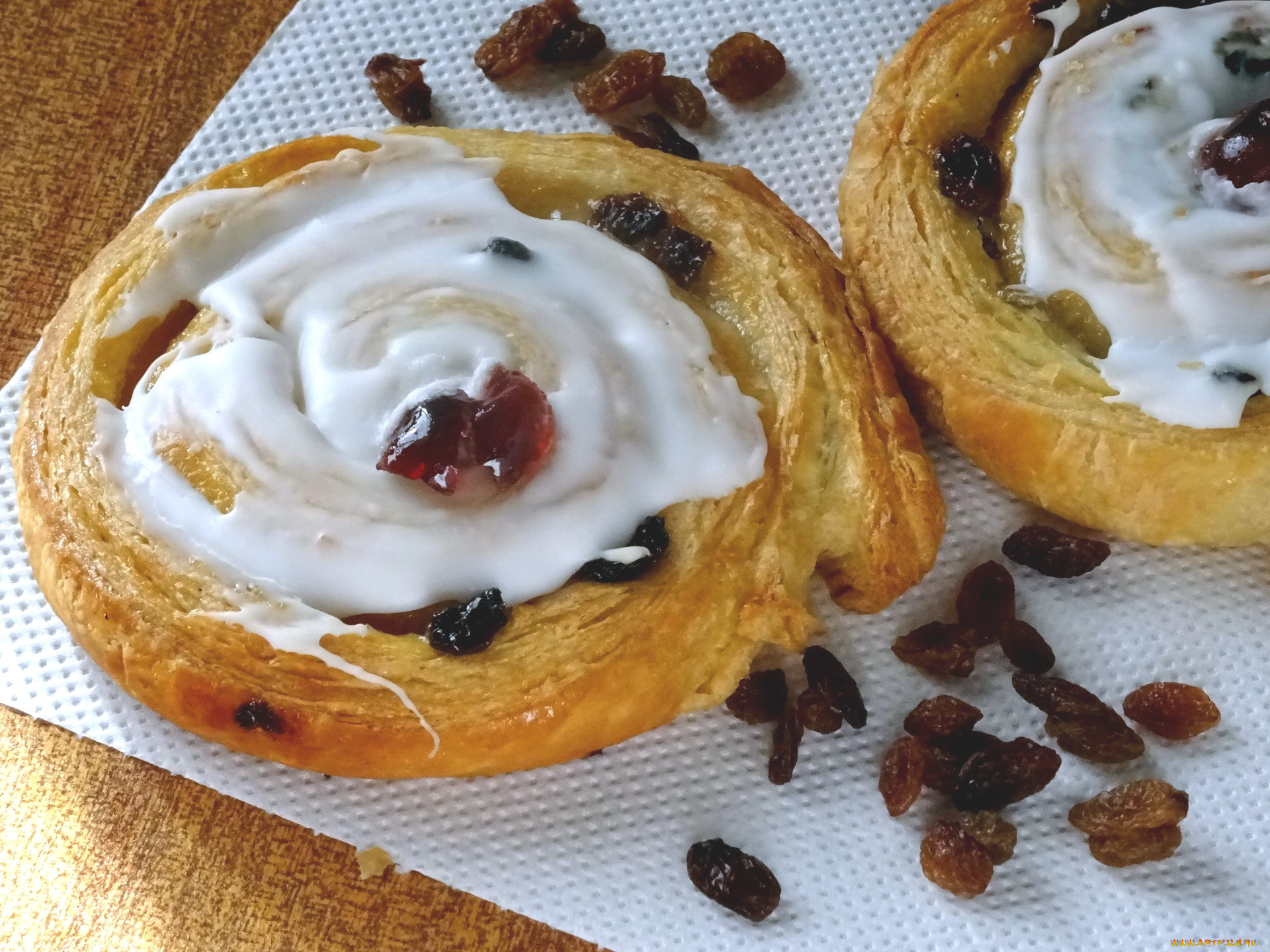 еда, хлеб, , выпечка, изюм, выпечка, сдоба, булочка