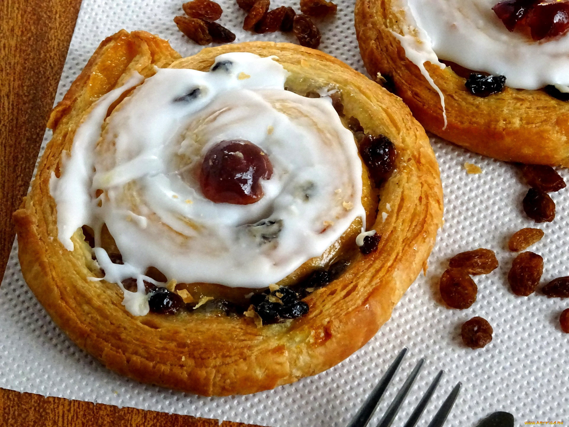 еда, хлеб, , выпечка, сдоба, булочка, изюм, выпечка