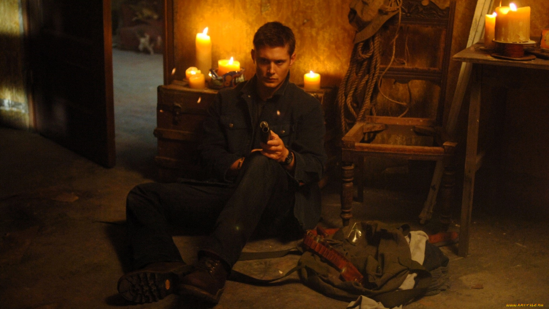 кино, фильмы, supernatural, дин, свечи, дверь