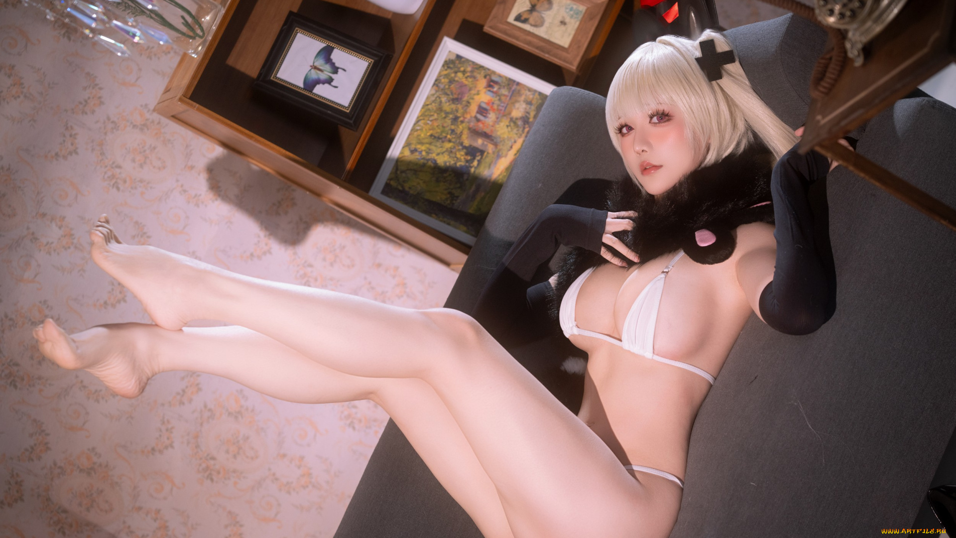 hoshilily, девушки, девушка, женщина, блондинка, светловолосая, сексуальная, модель, звезда, позирует, разная, обувь, верхняя, стильная, одежда, нижнее, эротическое, бельё, трусы, лифчик, колготки, чулки, аксессуары, макияж, и, множество, элементов, на, фотографии