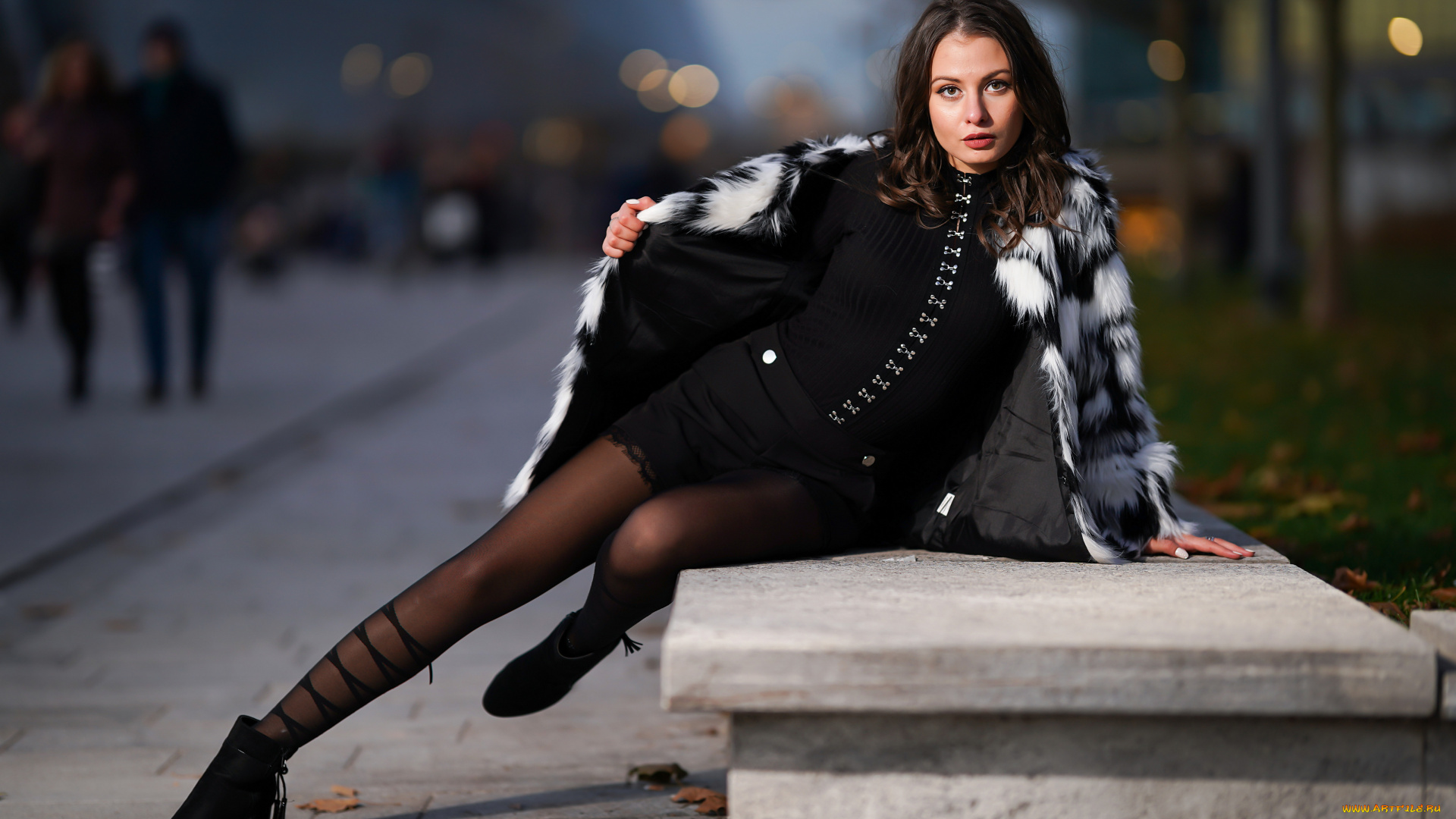 сексуальная, девушка, девушки, -, брюнетки, , шатенки, девушка, женщина, брюнетка, темноволосая, сексуальная, модель, звезда, позирует, разная, обувь, верхняя, стильная, одежда, нижнее, эротическое, бельё, трусы, лифчик, колготки, чулки, аксессуары, макияж, и, множество, элементов, на, фотографии