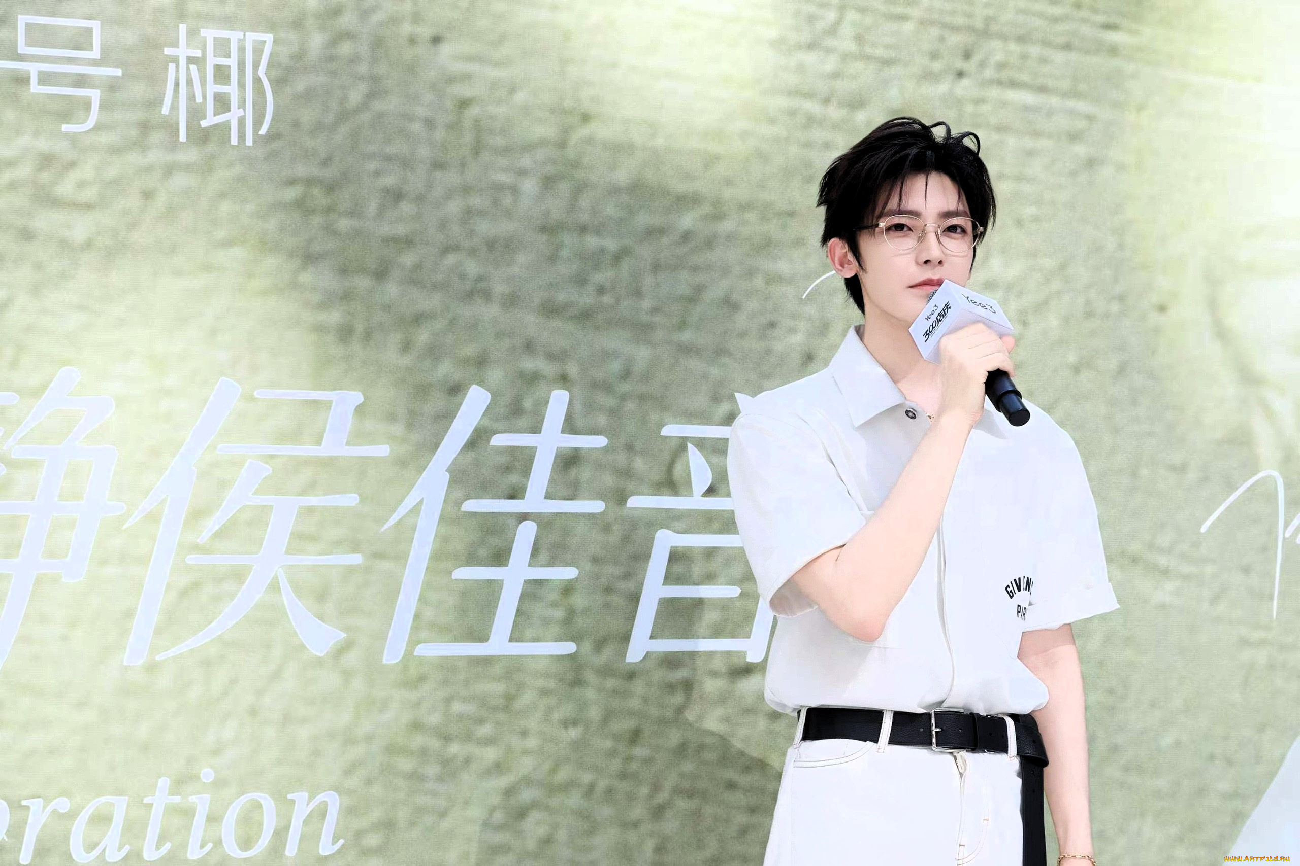 мужчины, hou, ming, hao, актер, рубашка, брюки, ремень, микрофон