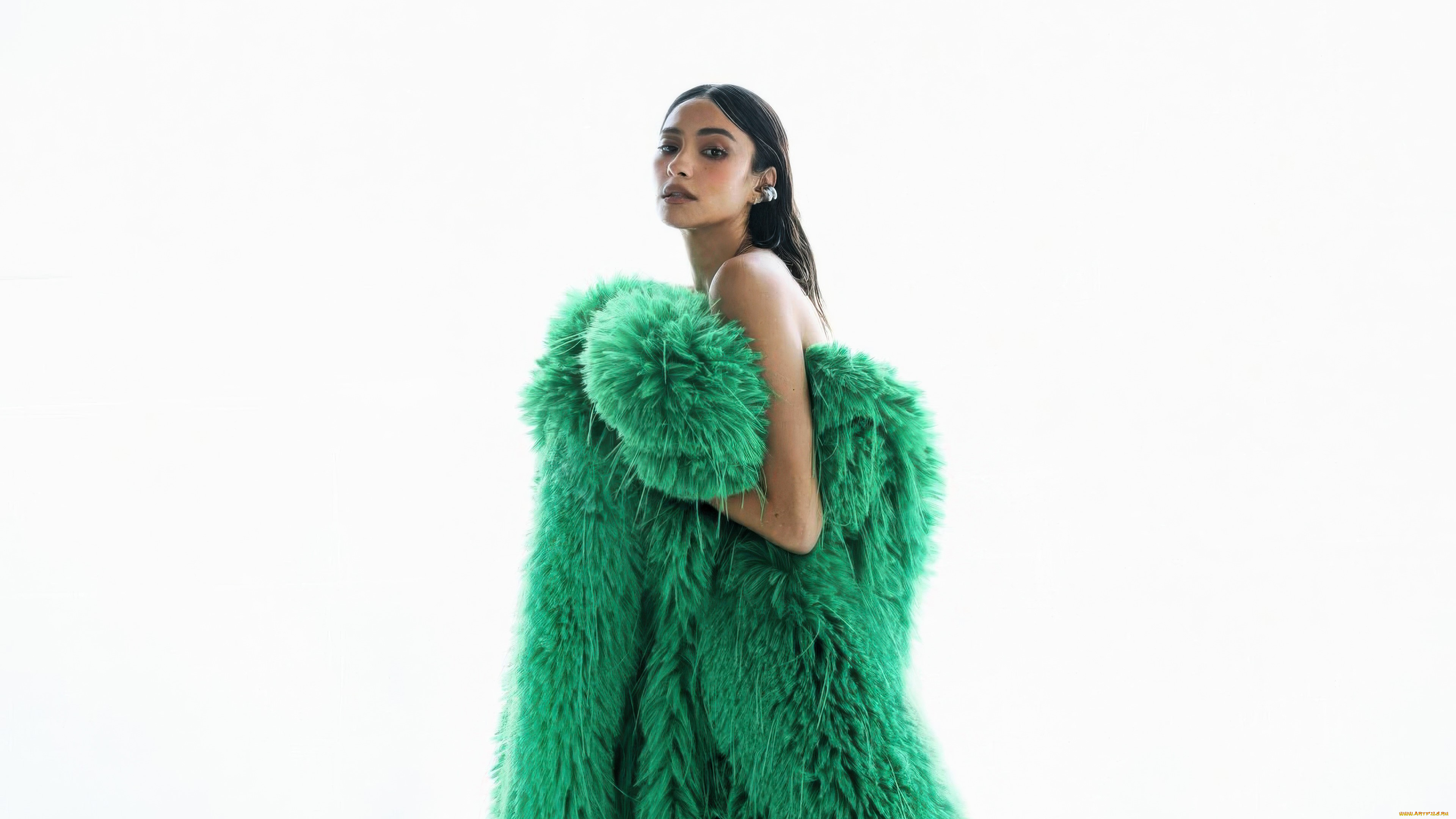 девушки, shay, mitchell, брюнетка, одеяло