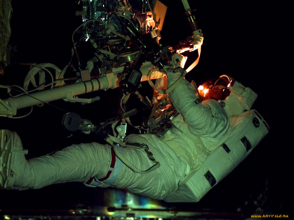 космос, астронавты, космонавты